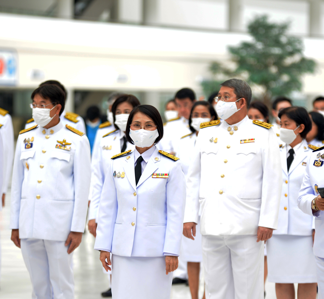 พิธีลงนามถวายพระพรชัยมงคล
