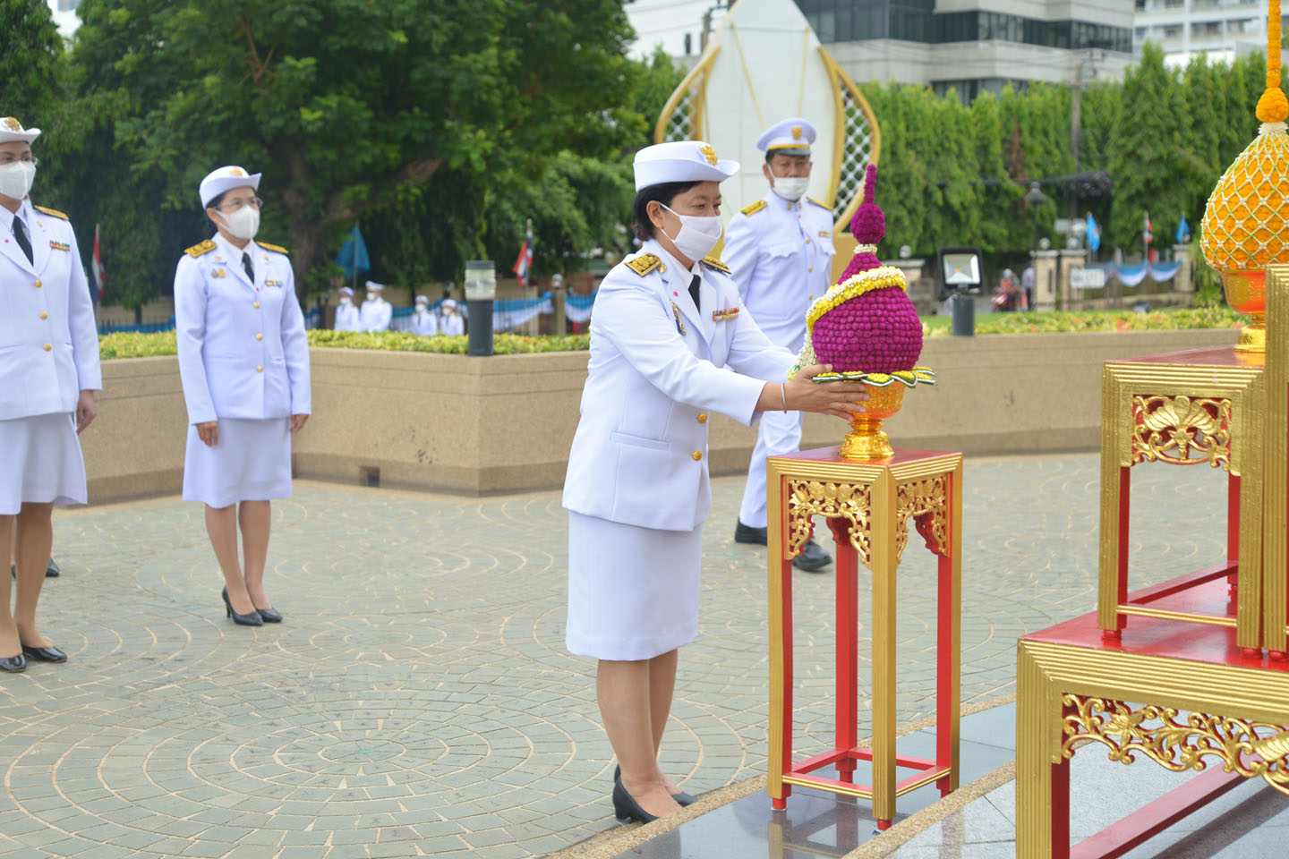 พิธีถวายบังคมและถวายเครื่องสักการะ เนื่องในวันสื่อสาร ประจำปี 2563
