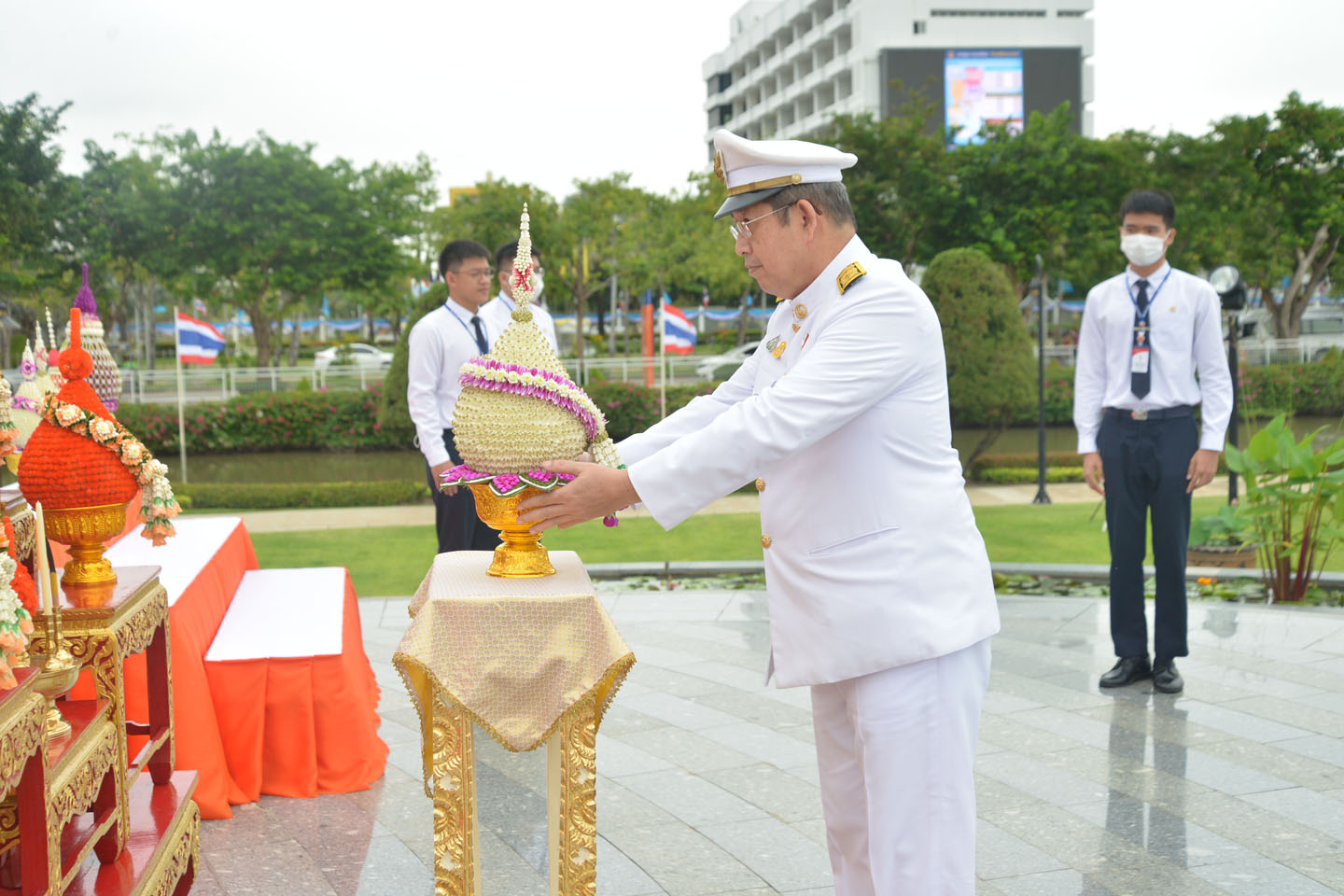 พิธีถวายบังคมและถวายเครื่องสักการะ เนื่องในวันสื่อสาร ประจำปี 2563