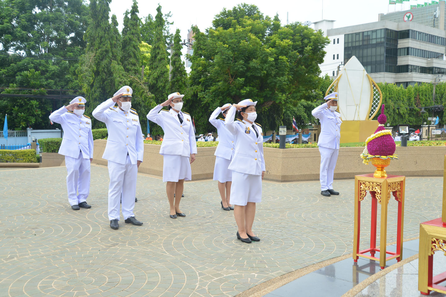 พิธีถวายบังคมและถวายเครื่องสักการะ เนื่องในวันสื่อสาร ประจำปี 2563