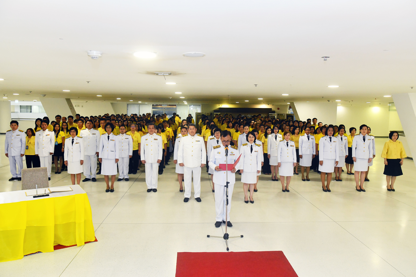 พิธีถวายพระพรชัยมงคลพระบาทสมเด็จพระเจ้าอยู่หัว