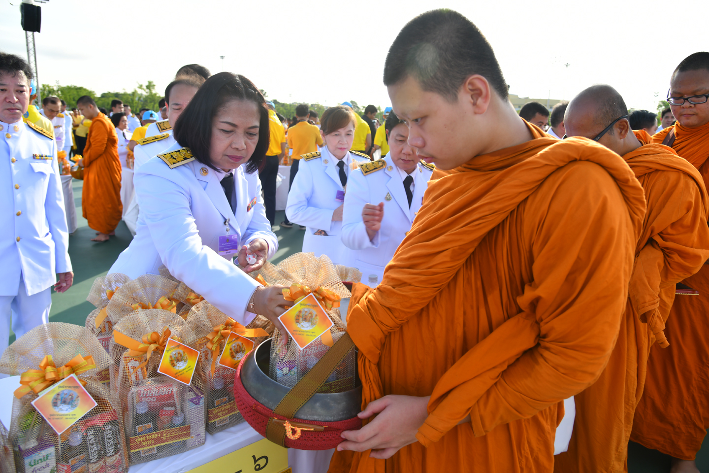 ร่วมกิจกรรมวันเฉลิมพระชนมพรรษาสมเด็จพระนางเจ้าฯ พระบรมราชินี