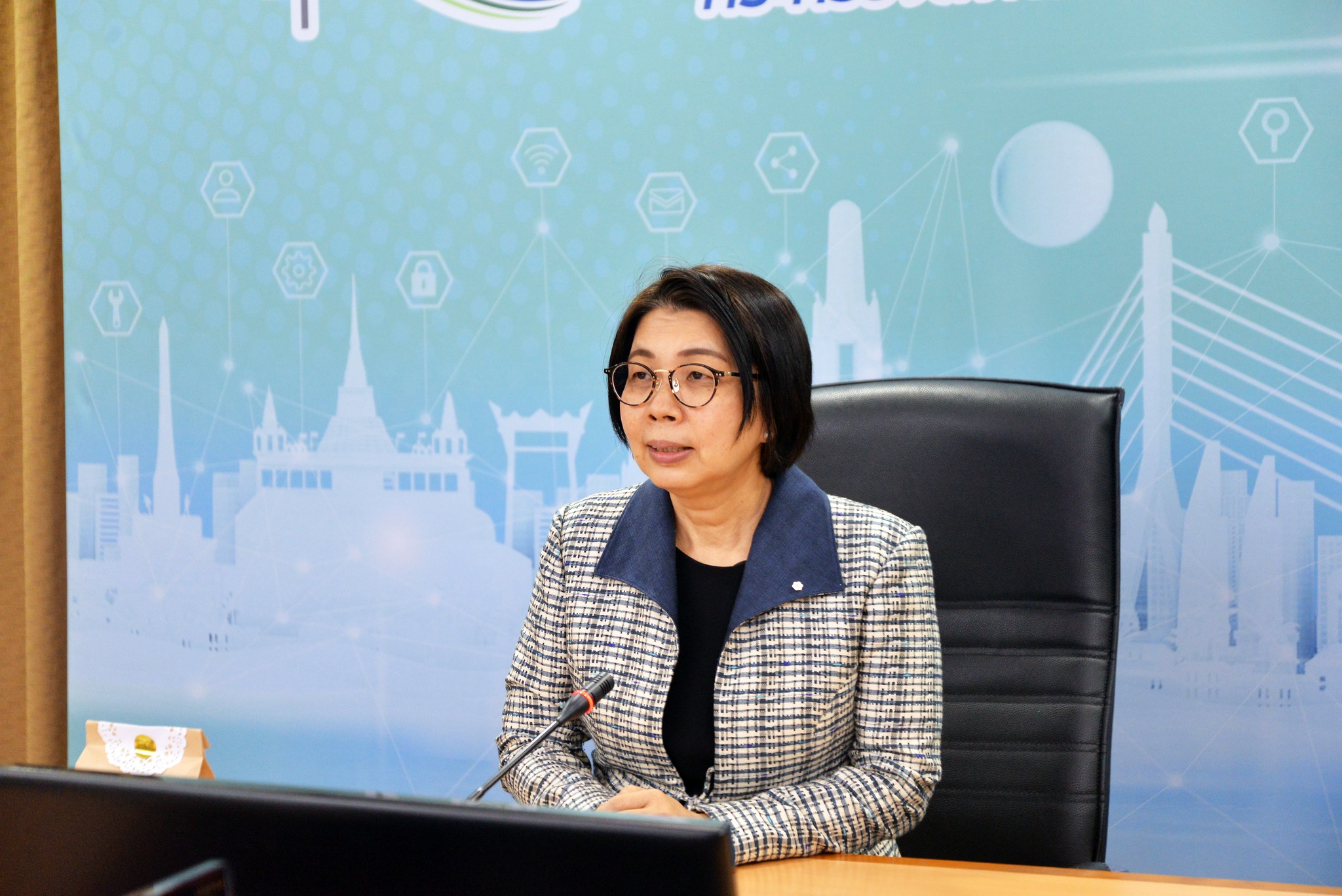การประชุมให้ความรู้ในการคำนวณ ค่าถ่วงน้ำหนัก (weight) โครงการสำรวจของสำนักงานสถิติแห่งชาติ