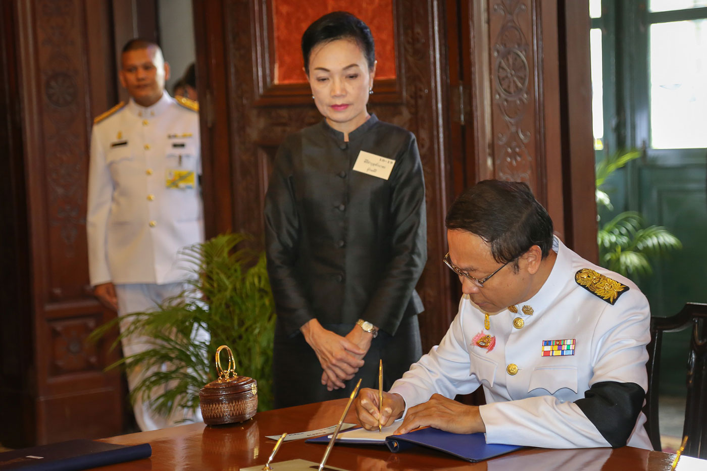 ลงนามถวายพระพร