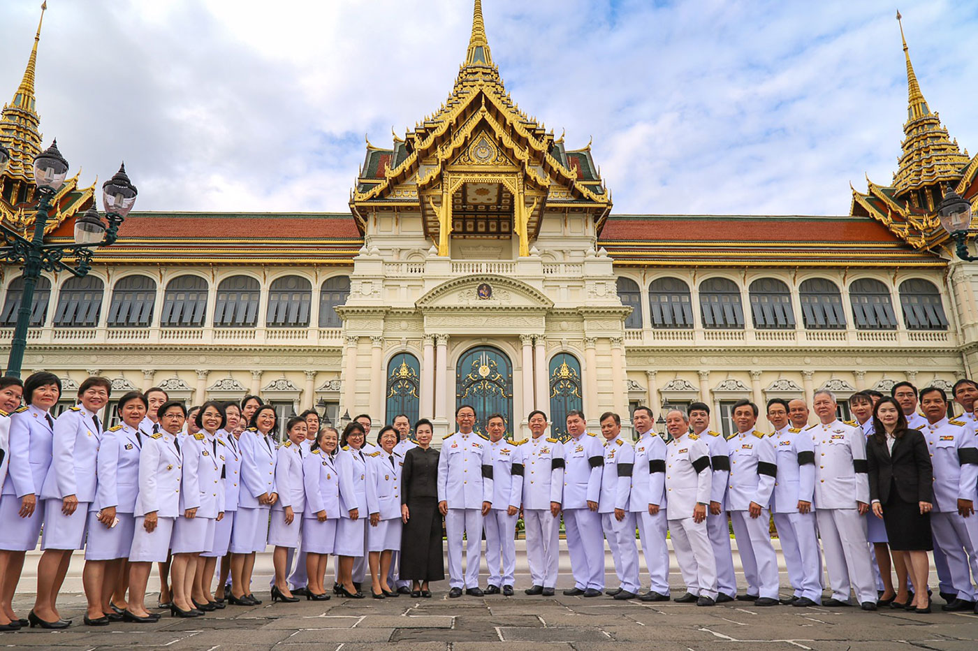 ลงนามถวายพระพร