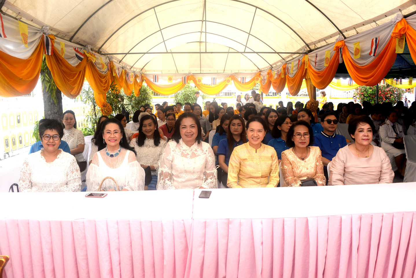 พิธีถวายผ้าพระกฐินพระราชทานกระทรวงดิจิทัลเพื่อเศรษฐกิจและสังคม