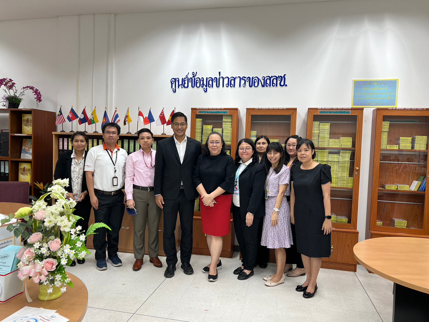 คณะเจ้าหน้าที่สำนักงานปลัดกระทรวงพลังงาน เข้าศึกษาดูงานศูนย์ข้อมูลข่าวสารของราชการ