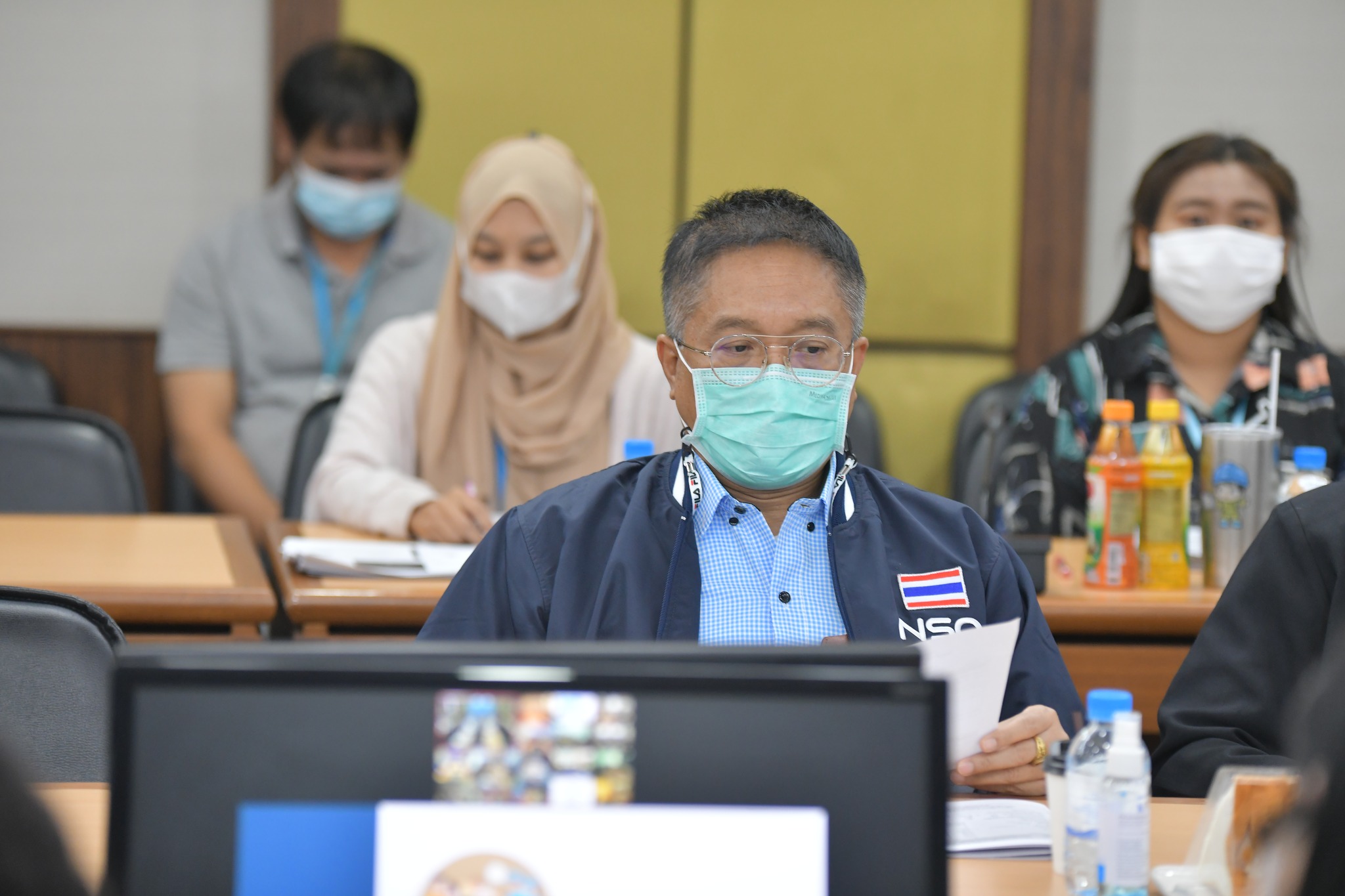 การประชุมชี้แจงระเบียบวิธีปฏิบัติงานโครงการสำรวจภาวะเศรษฐกิจและสังคมของครัวเรือน พ.ศ. 2566