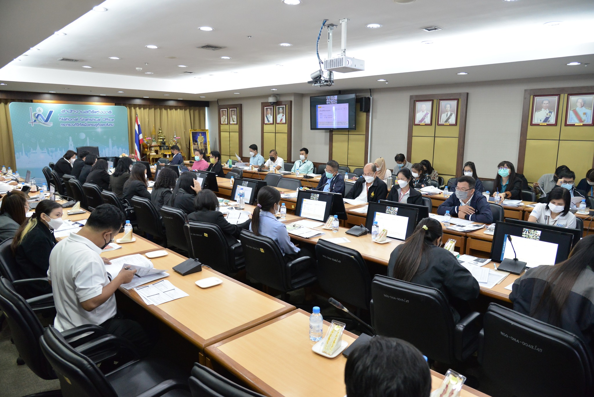การประชุมชี้แจงระเบียบวิธีปฏิบัติงานโครงการสำรวจภาวะเศรษฐกิจและสังคมของครัวเรือน พ.ศ. 2566