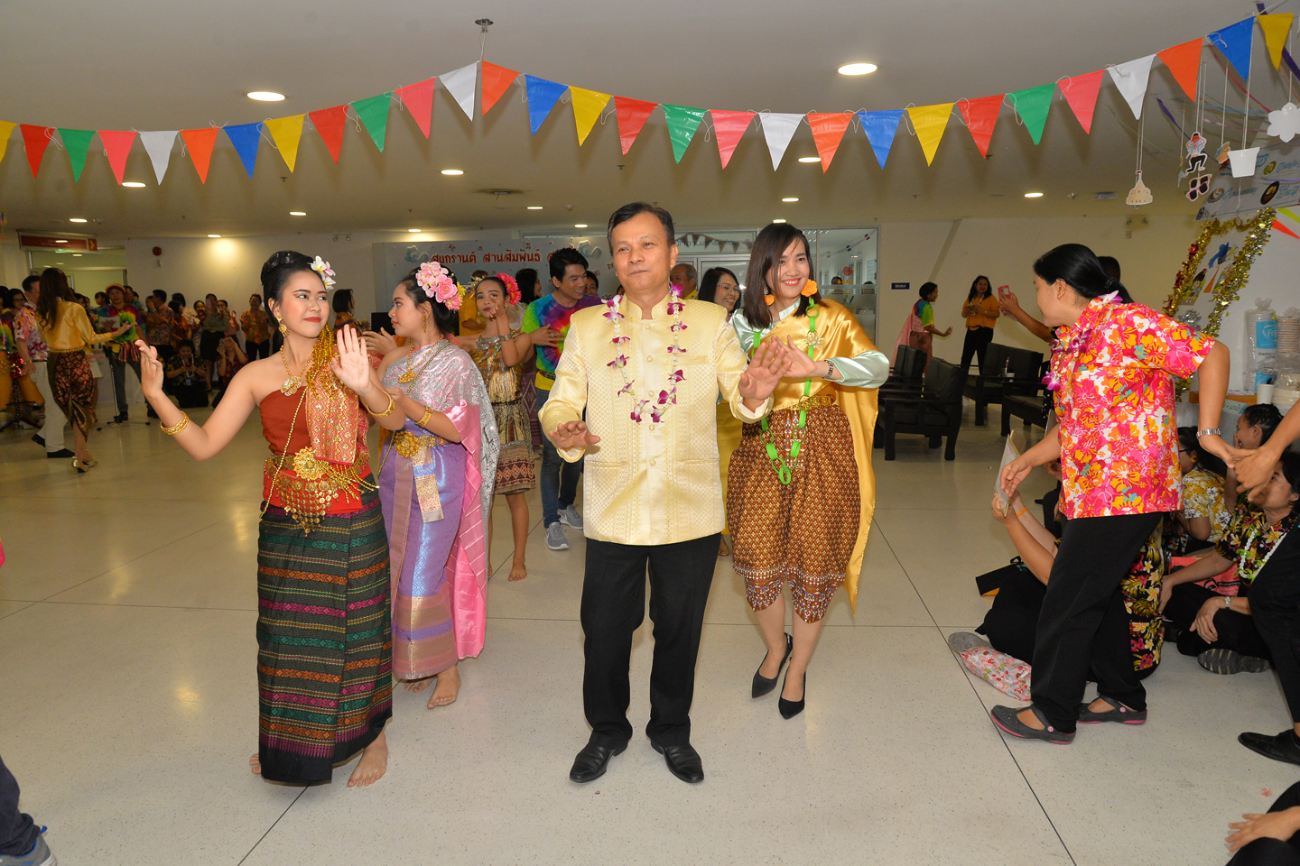 สงกรานต์ สานสัมพันธ์ สสช.