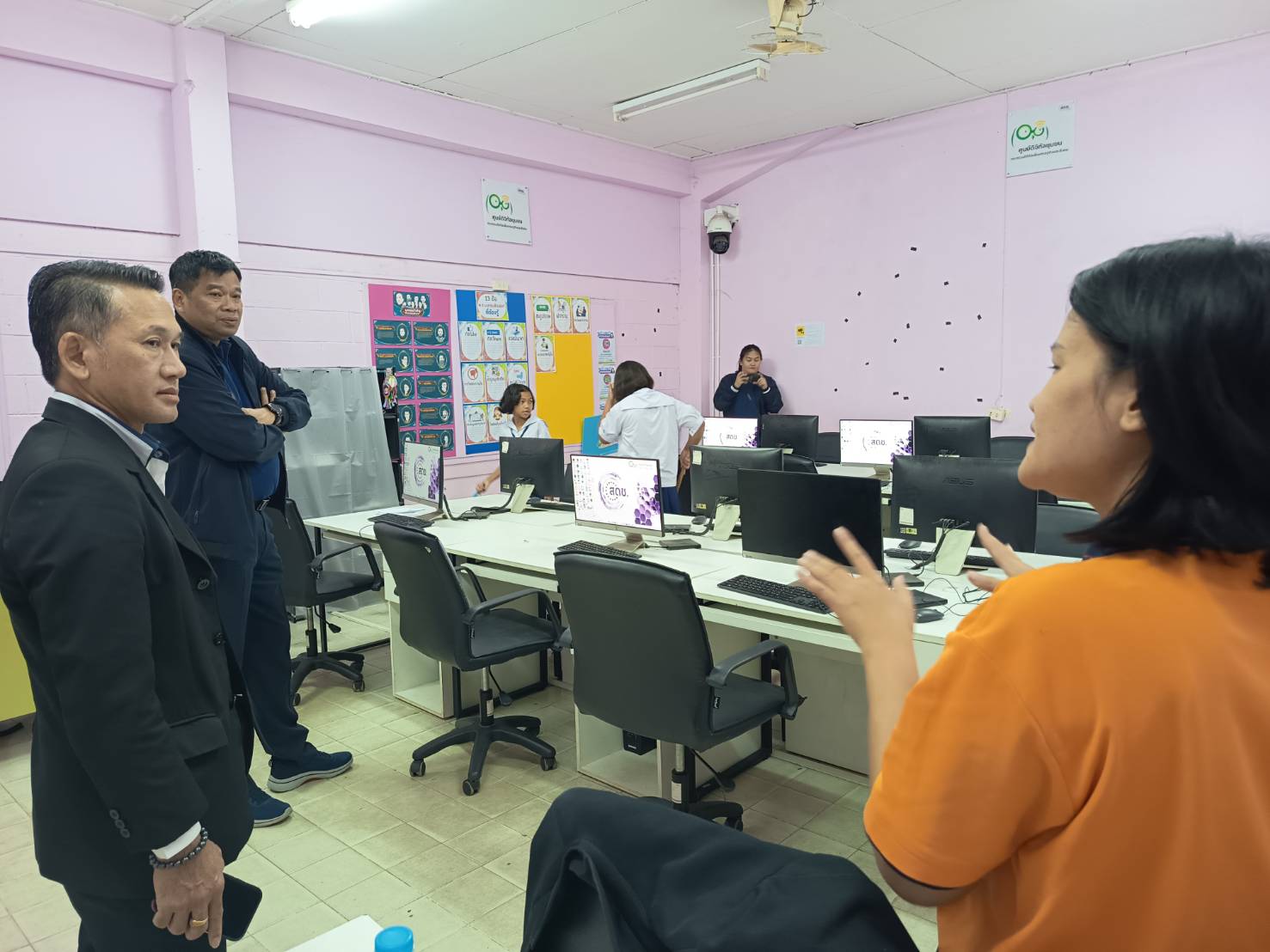 สนับสนุนการขับเคลื่อนการพัฒนาดิจิทัลในระดับจังหวัดและอำเภอ