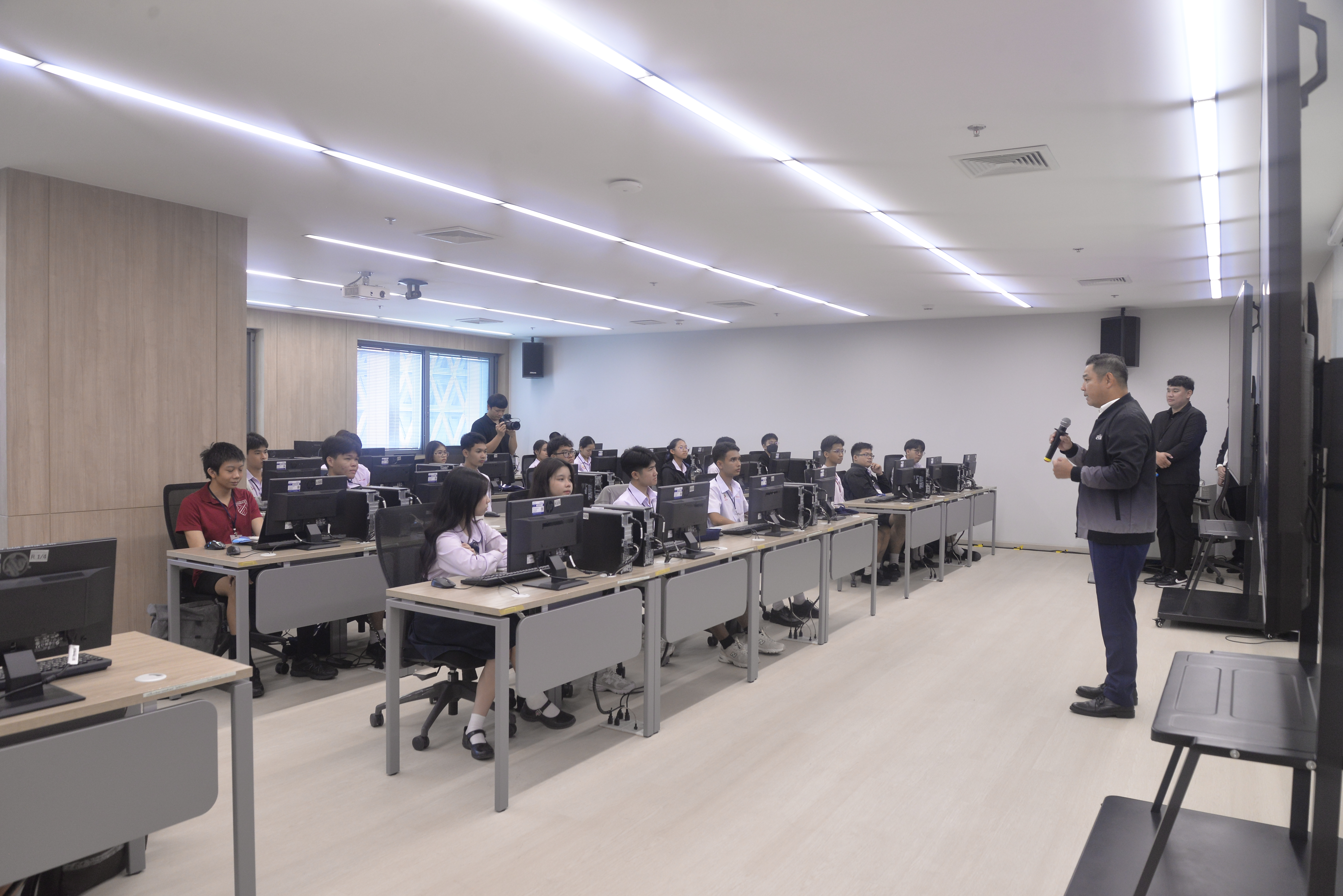 In-Depth Data Analytics & AI Practical with Orange Data Mining