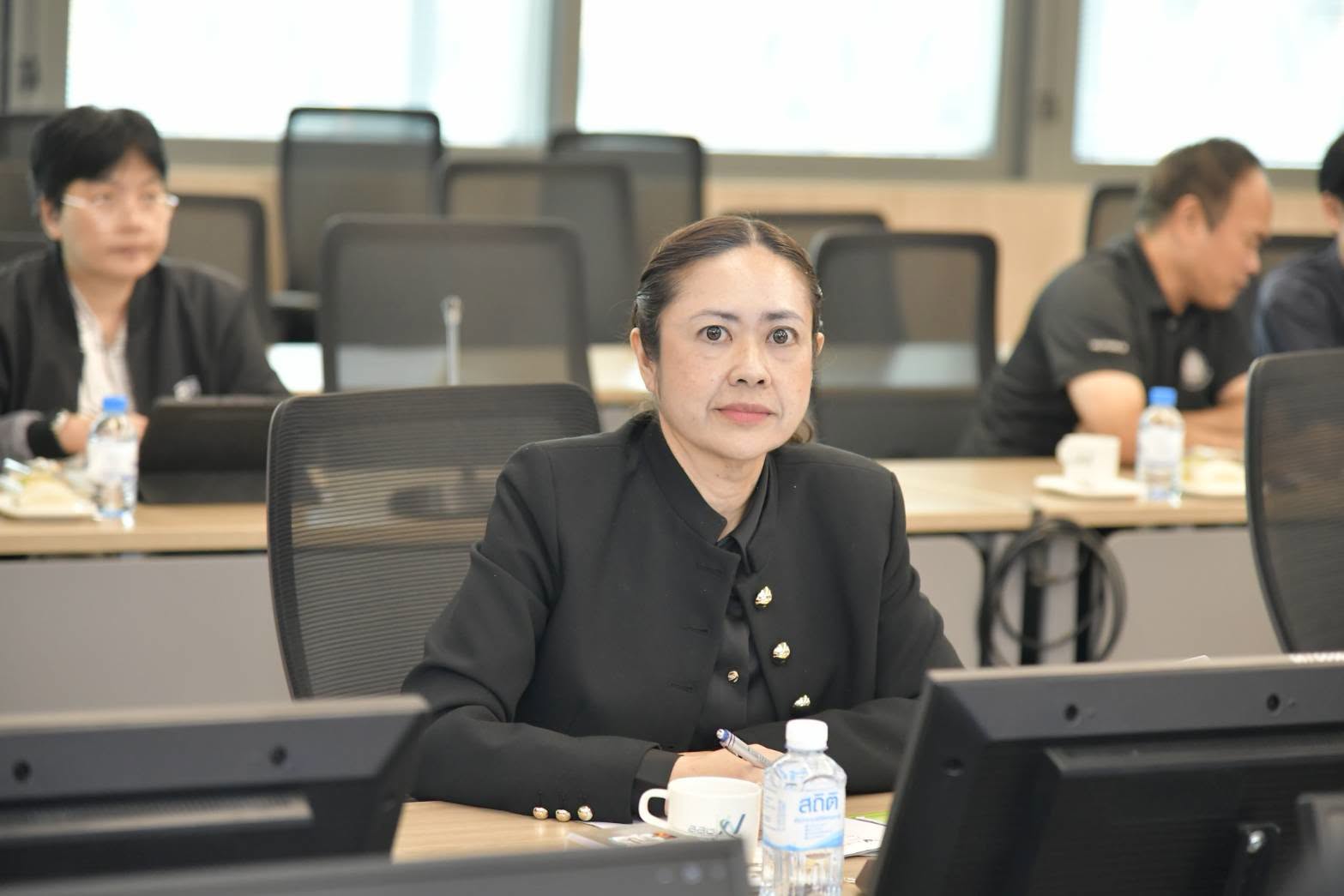 ประชุมผู้บริหาร