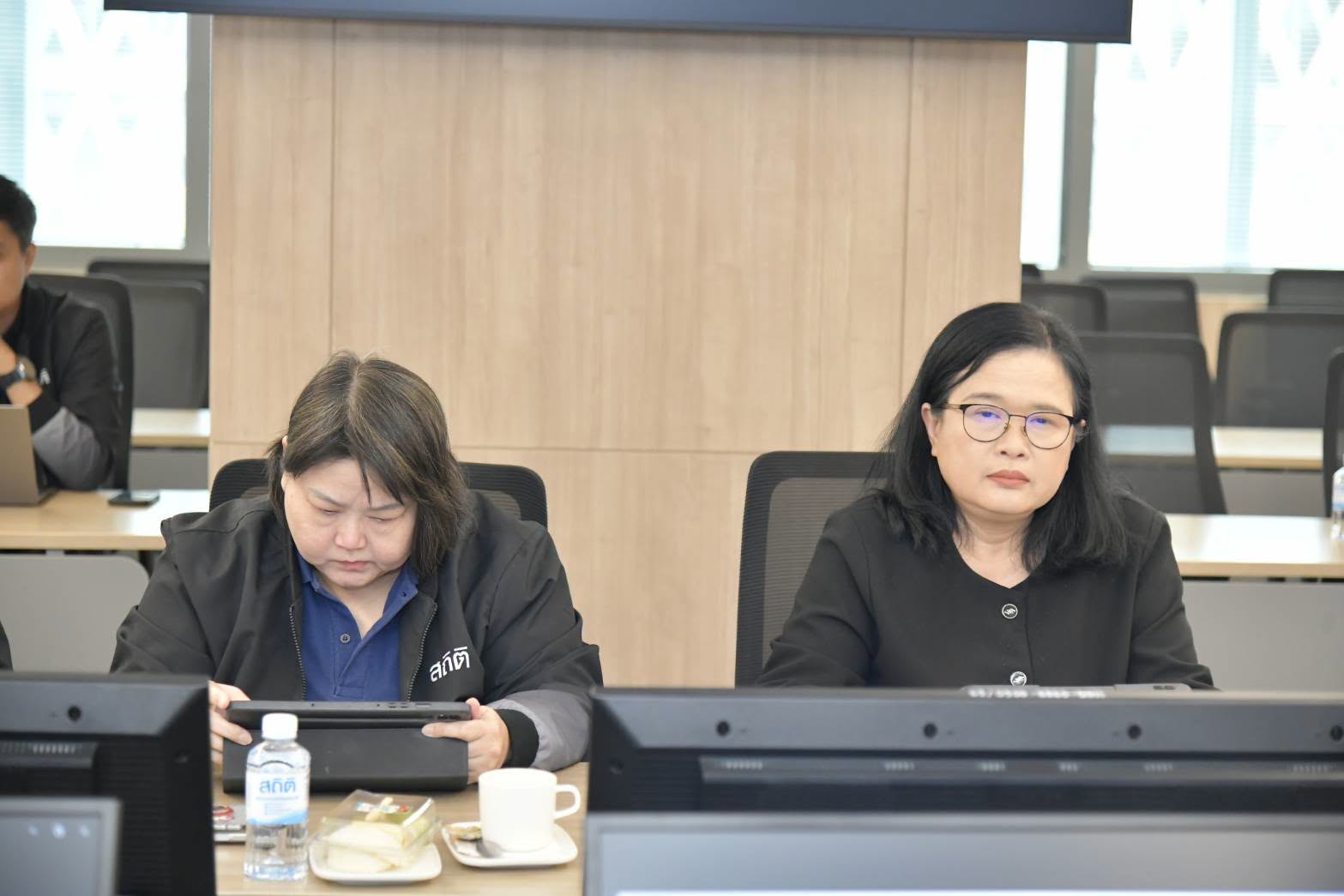 ประชุมผู้บริหาร