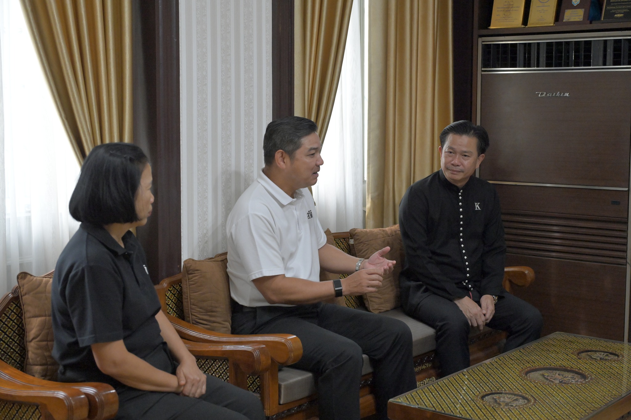 หารือโครงการปรับปรุงฐานข้อมูลกลางด้านสถานประกอบการ