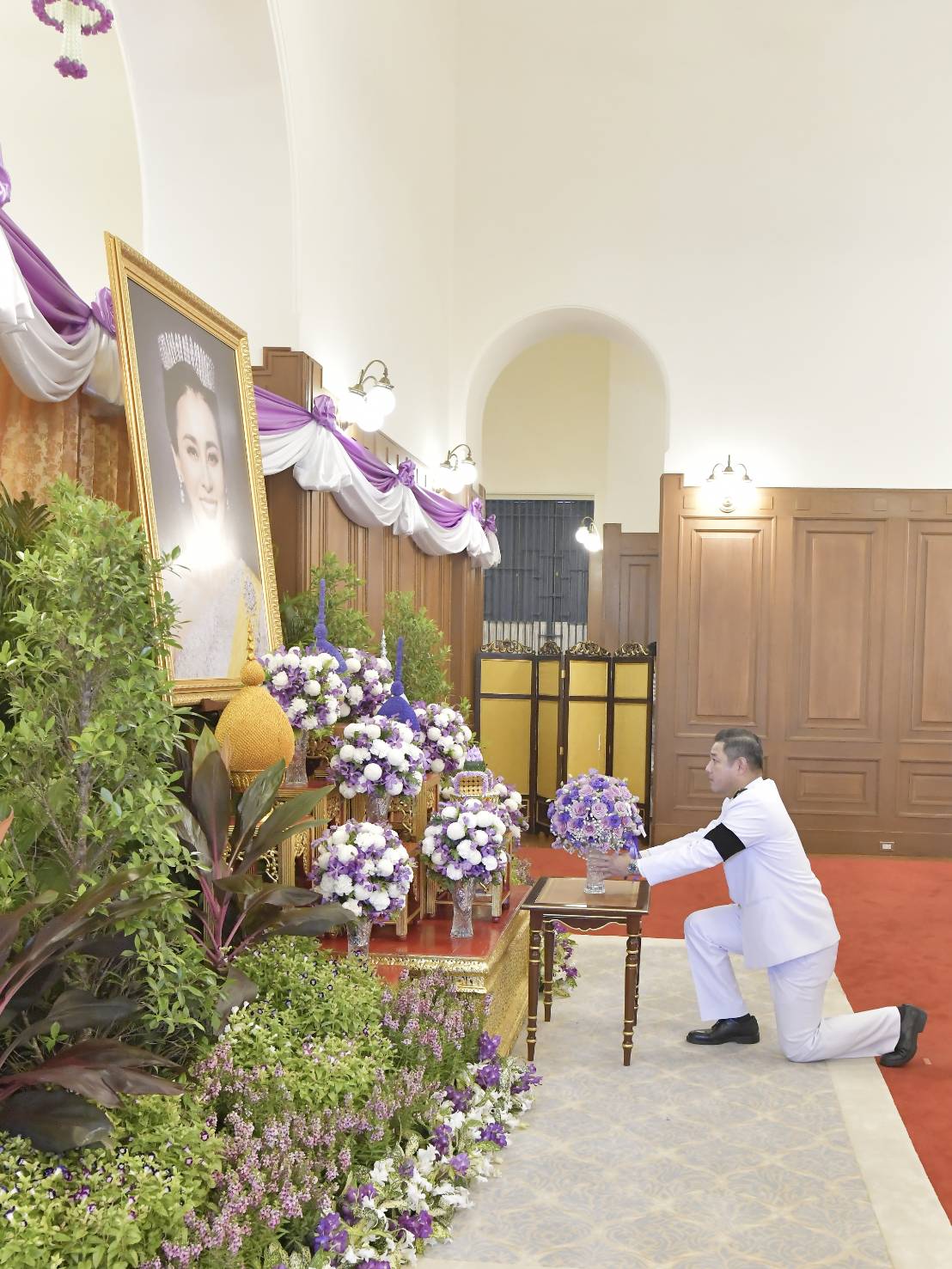 วันเฉลิมพระชนมพรรษา 4 รอบ