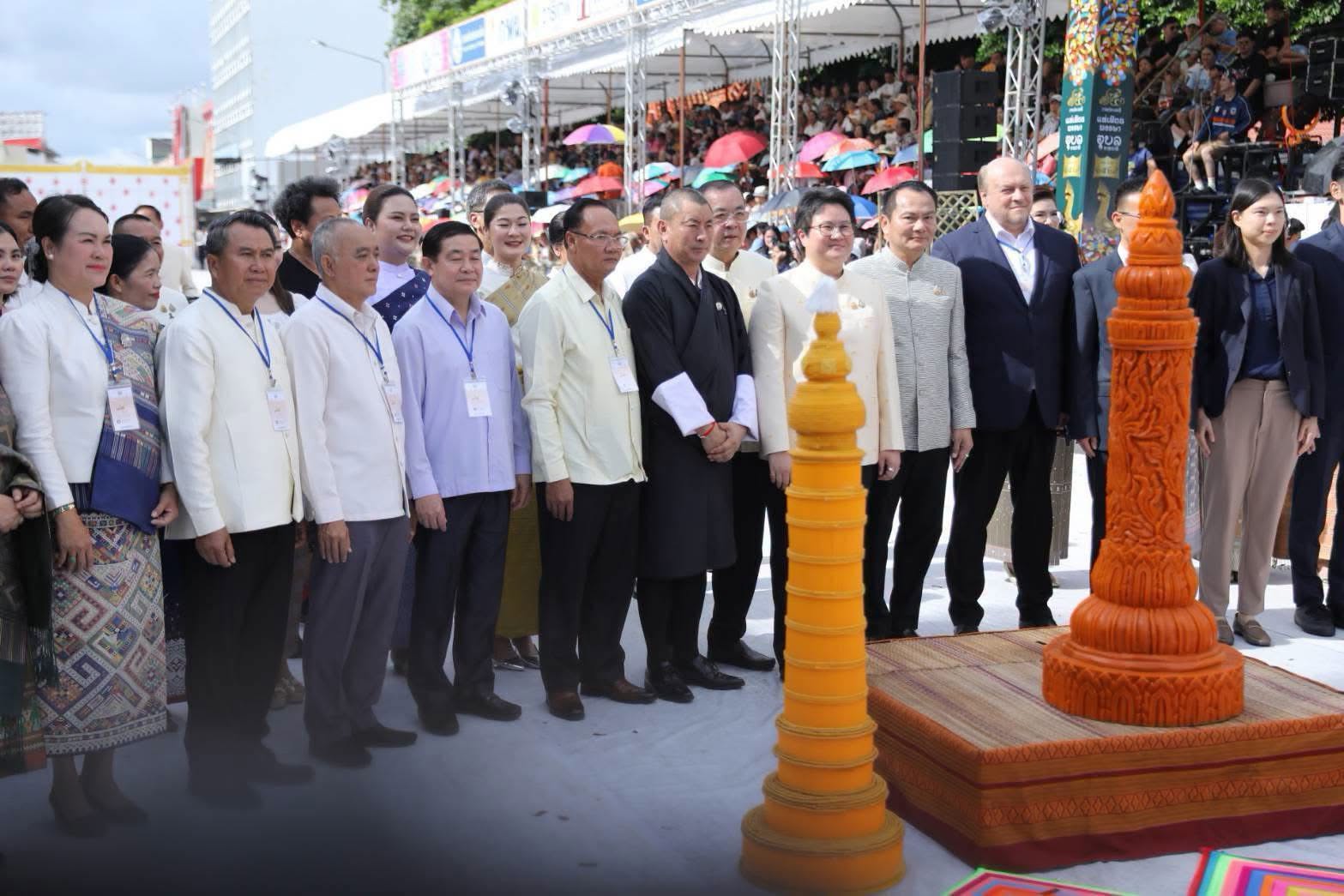พิธีเปิดงานประเพณีแห่เทียนพรรษาจังหวัดอุบลราชธานี