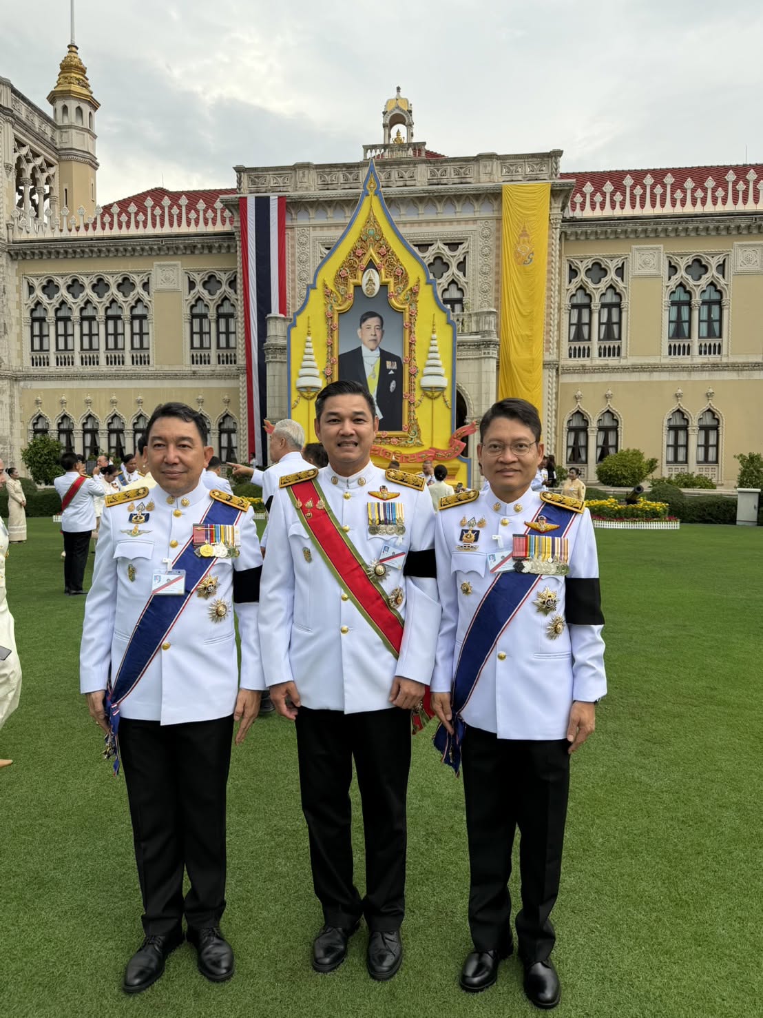งานสโมสรสันนิบาตเฉลิมพระเกียรติพระบาทสมเด็จพระเจ้าอยู่หัว