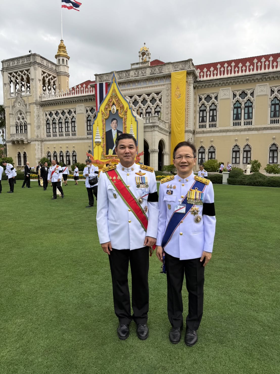 งานสโมสรสันนิบาตเฉลิมพระเกียรติพระบาทสมเด็จพระเจ้าอยู่หัว