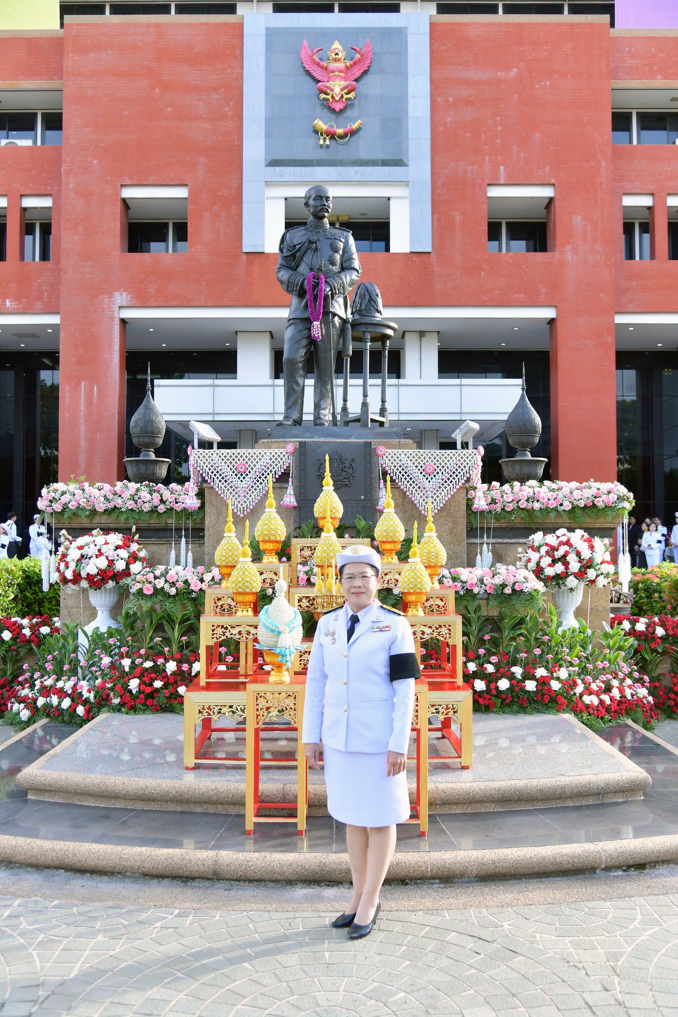 พิธีวางพานพุ่มถวายราชสักการะ