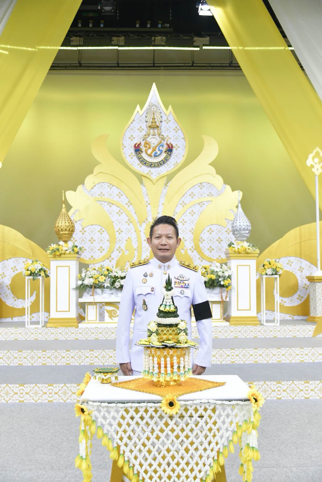 ร่วมบันทึกเทปถวายพระพร