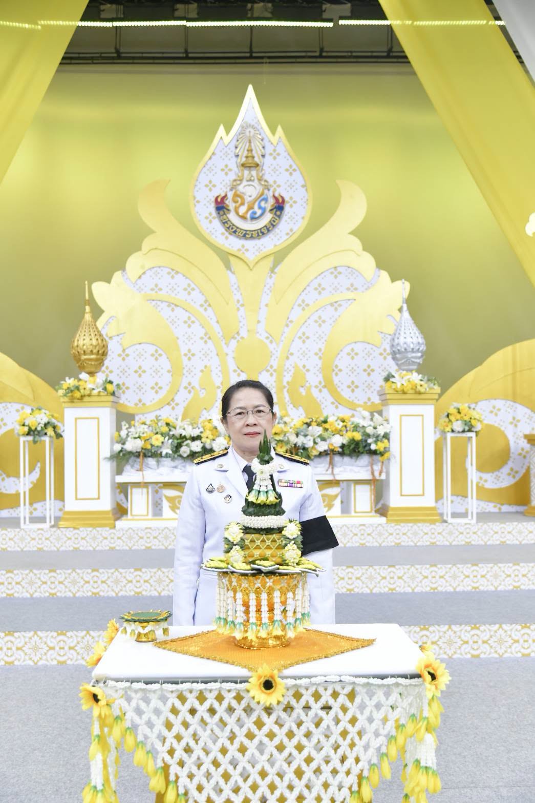 ร่วมบันทึกเทปถวายพระพร