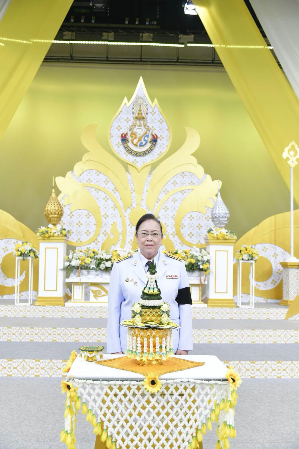 ร่วมบันทึกเทปถวายพระพร