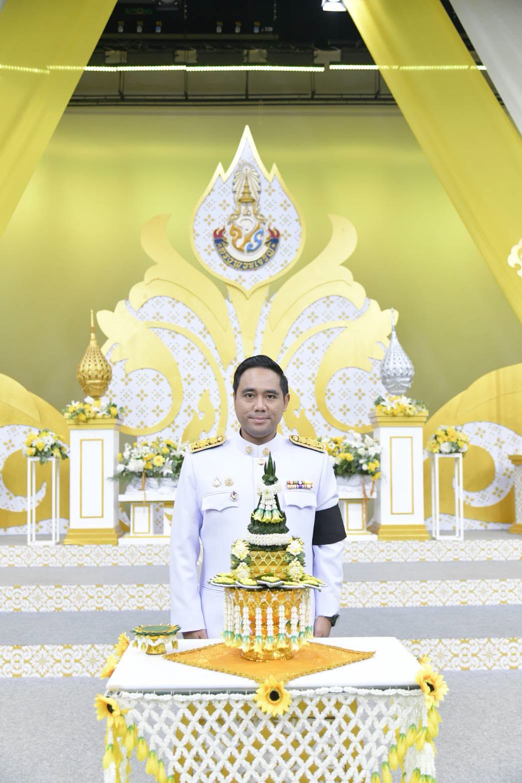 ร่วมบันทึกเทปถวายพระพร