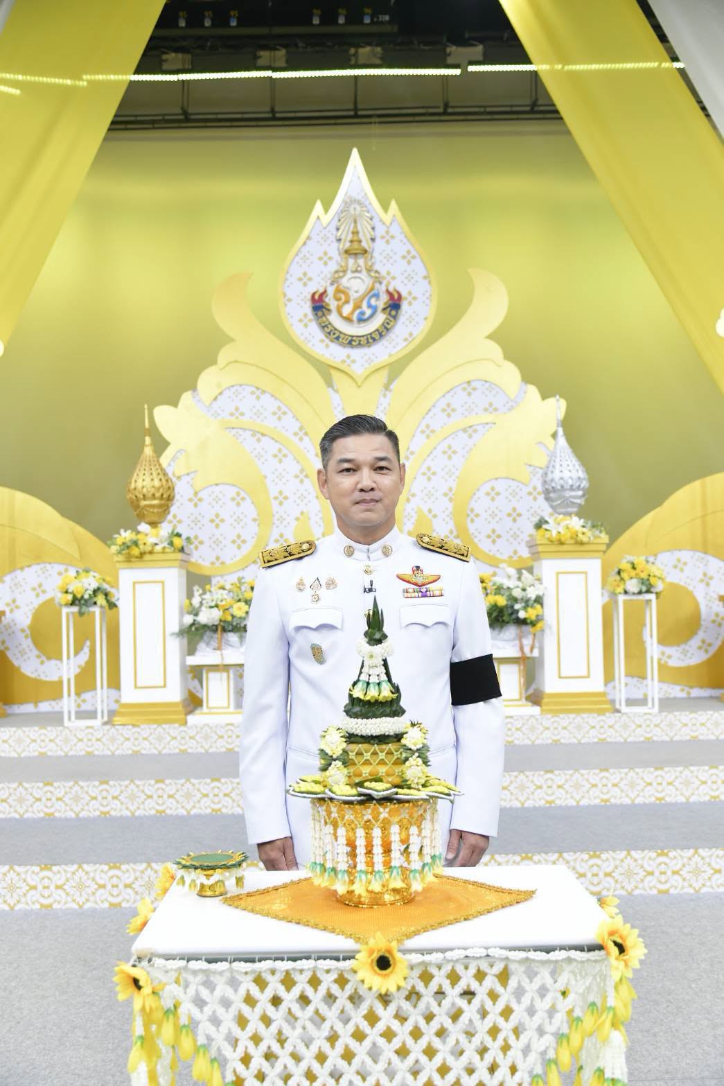 ร่วมบันทึกเทปถวายพระพร