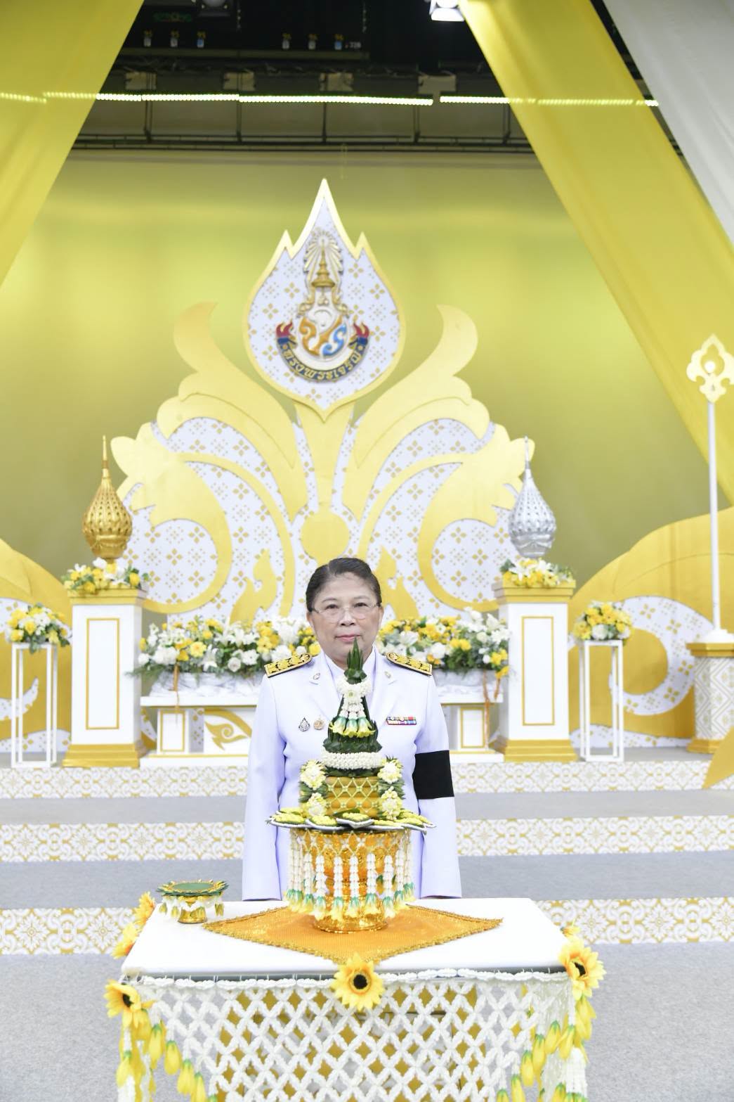 ร่วมบันทึกเทปถวายพระพร