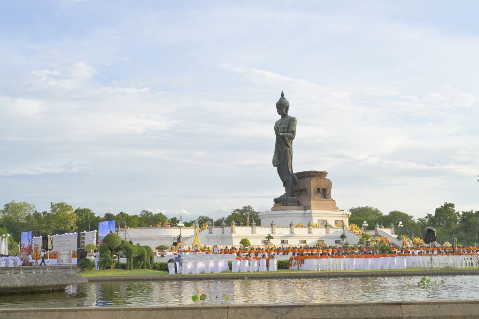 พิธีเจริญพระพุทธมนต์นวัคคหายุสมธัมม์