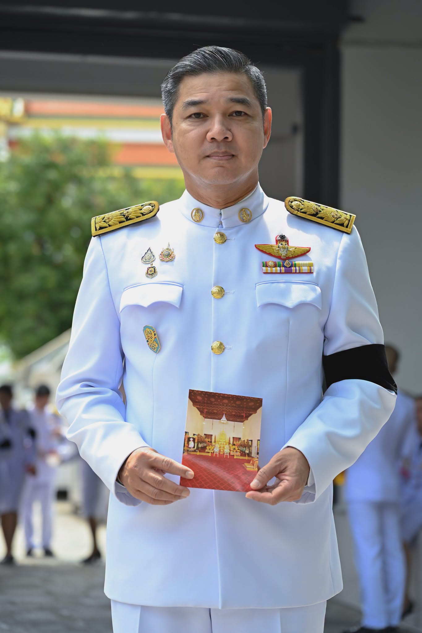 เข้าร่วมผลัดเวรเฝ้า