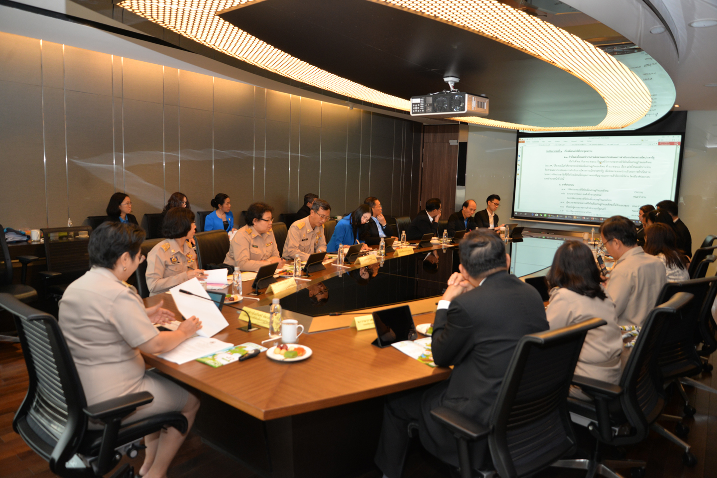 คณะทำงานร่วมติดตามและประเมินผล   การดำเนินงานโครงการเน็ตประชารัฐ