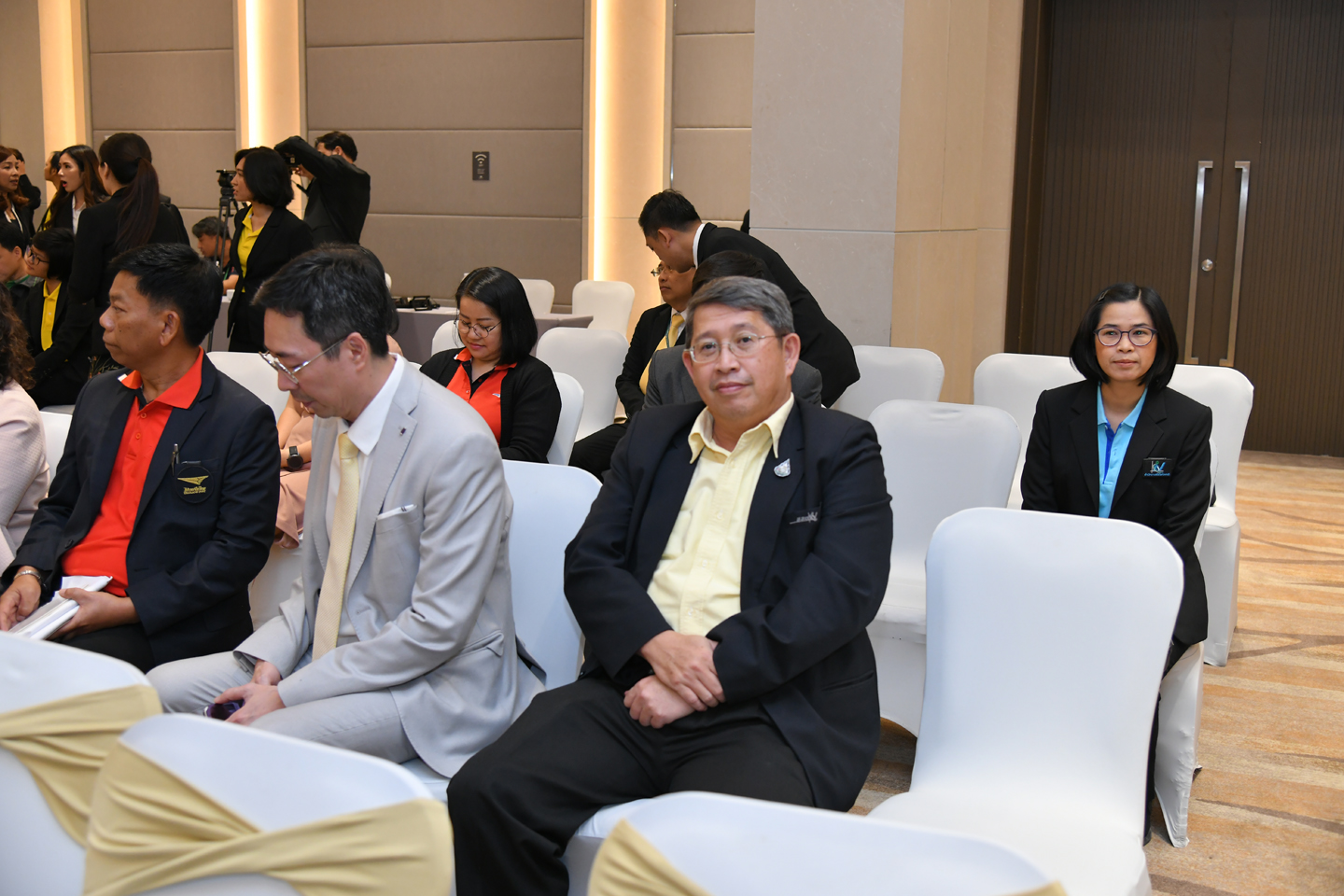แถลงข่าว