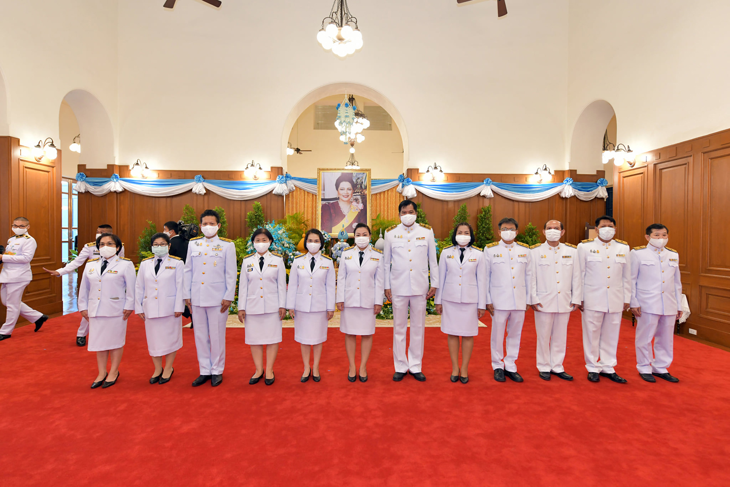 ลงนามถวายพระพรชัยมงคล