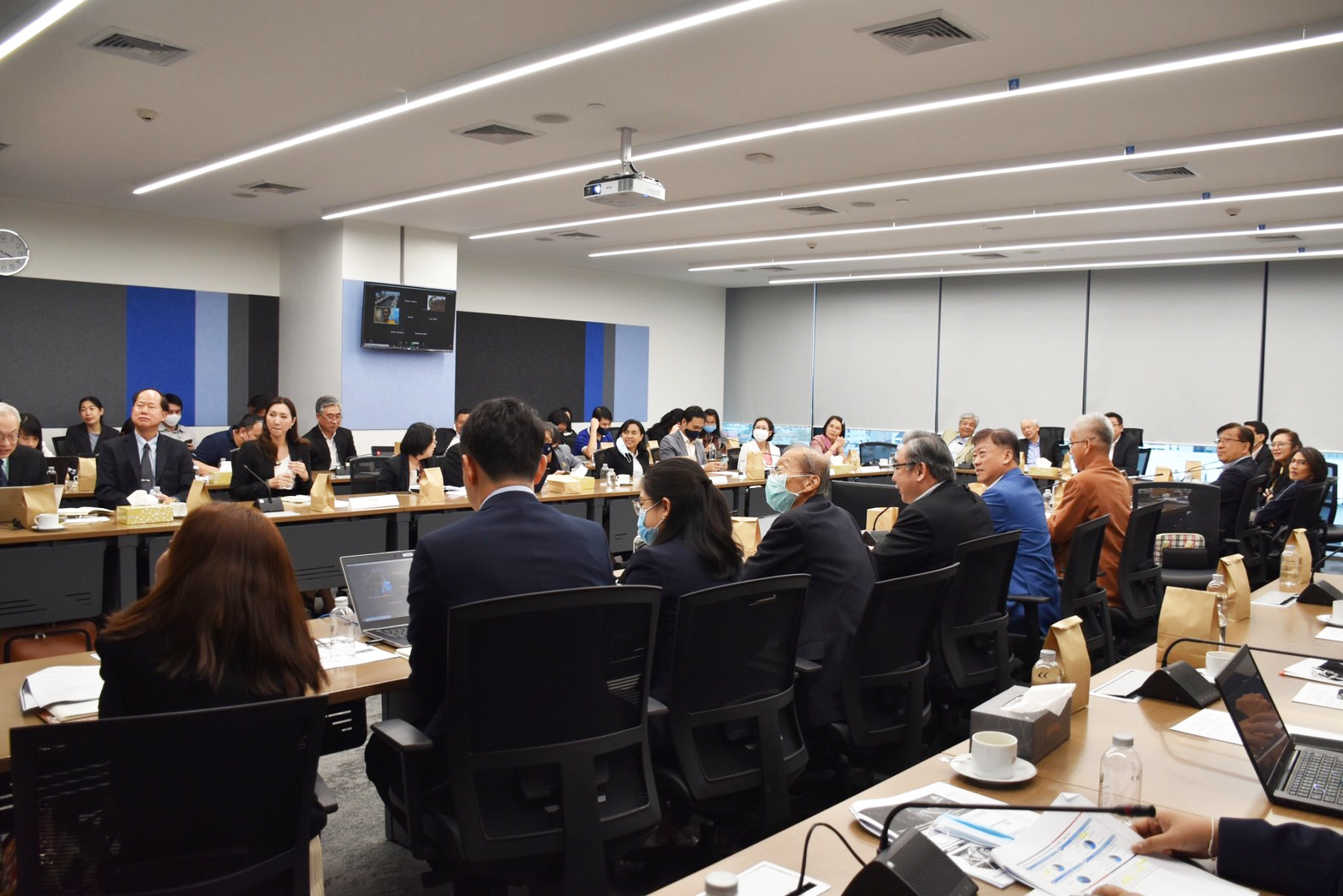 การประชุมคณะกรรมการสายงานเศรษฐกิจและวิชาการ ครั้งที่ 1/2563/1​
