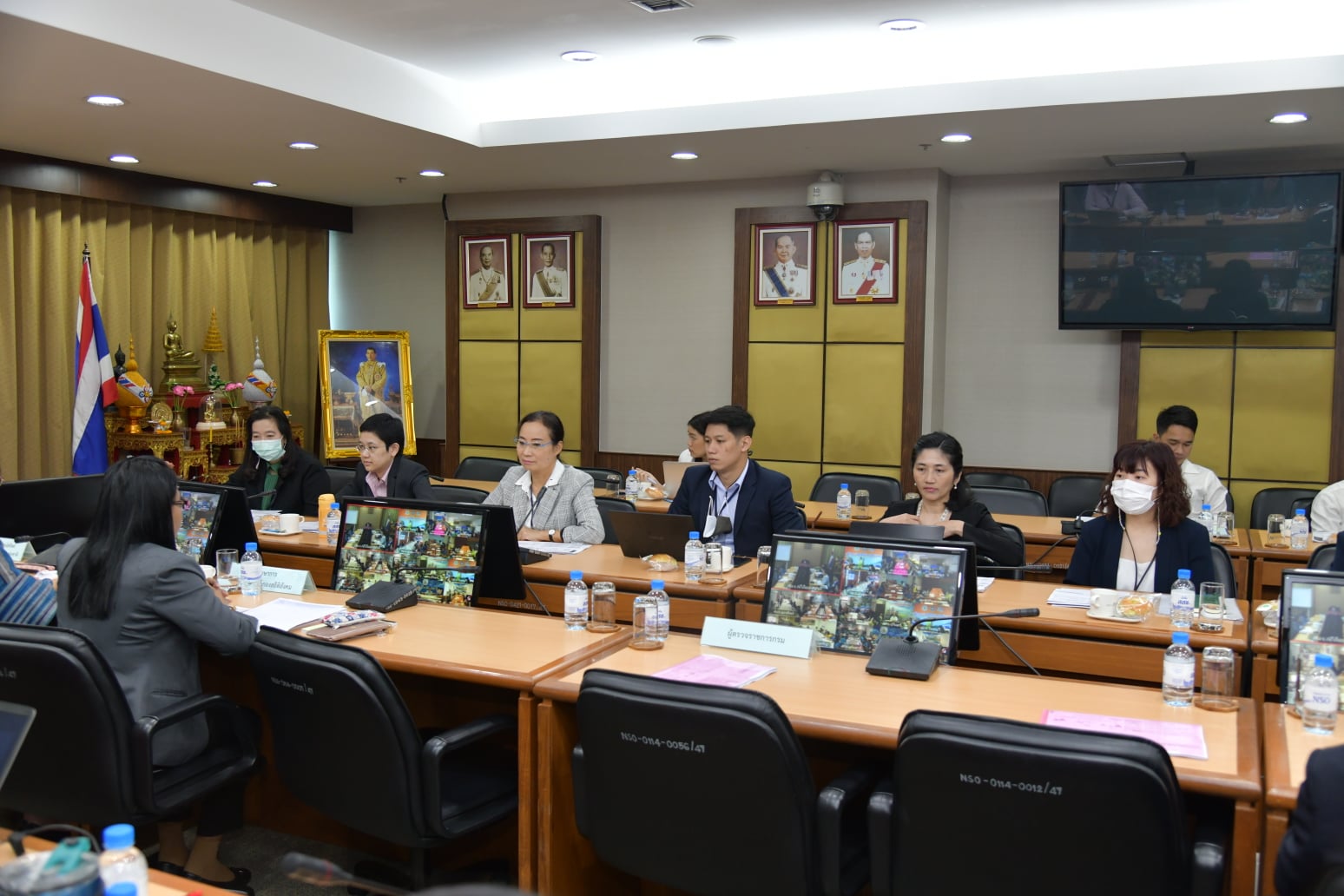 การประชุมชี้แจงโครงการสำรวจการติดตามระดับความรู้ และการเข้าถึงบริการทางการเงินของครอบครัว พ.ศ. ๒๕๖๓ ไตรมาสที่ ๔​