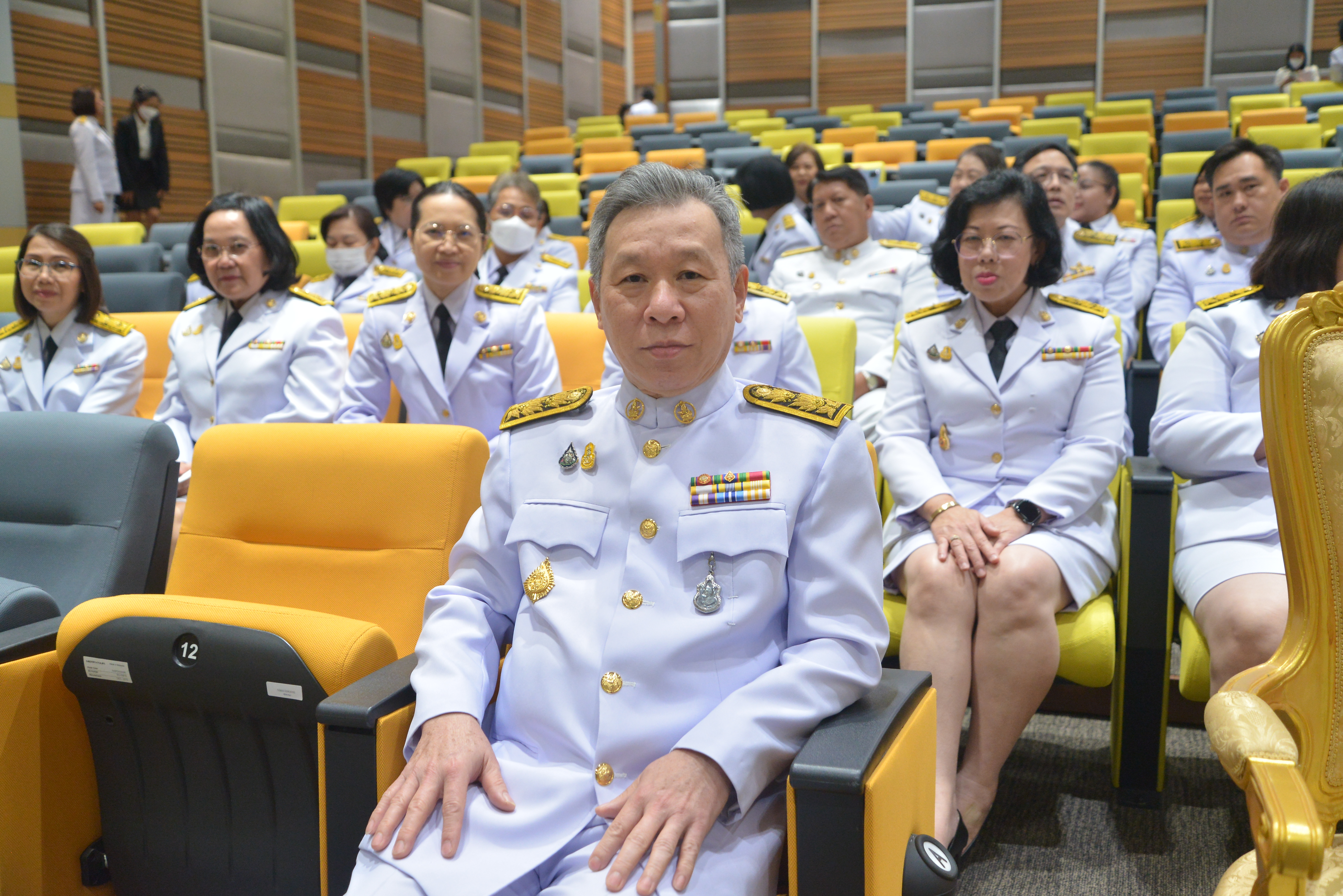 พิธีพระราชทานเครื่องราชอิสริยาภรณ์ ประจำปี 2565 และประจำปี 2566