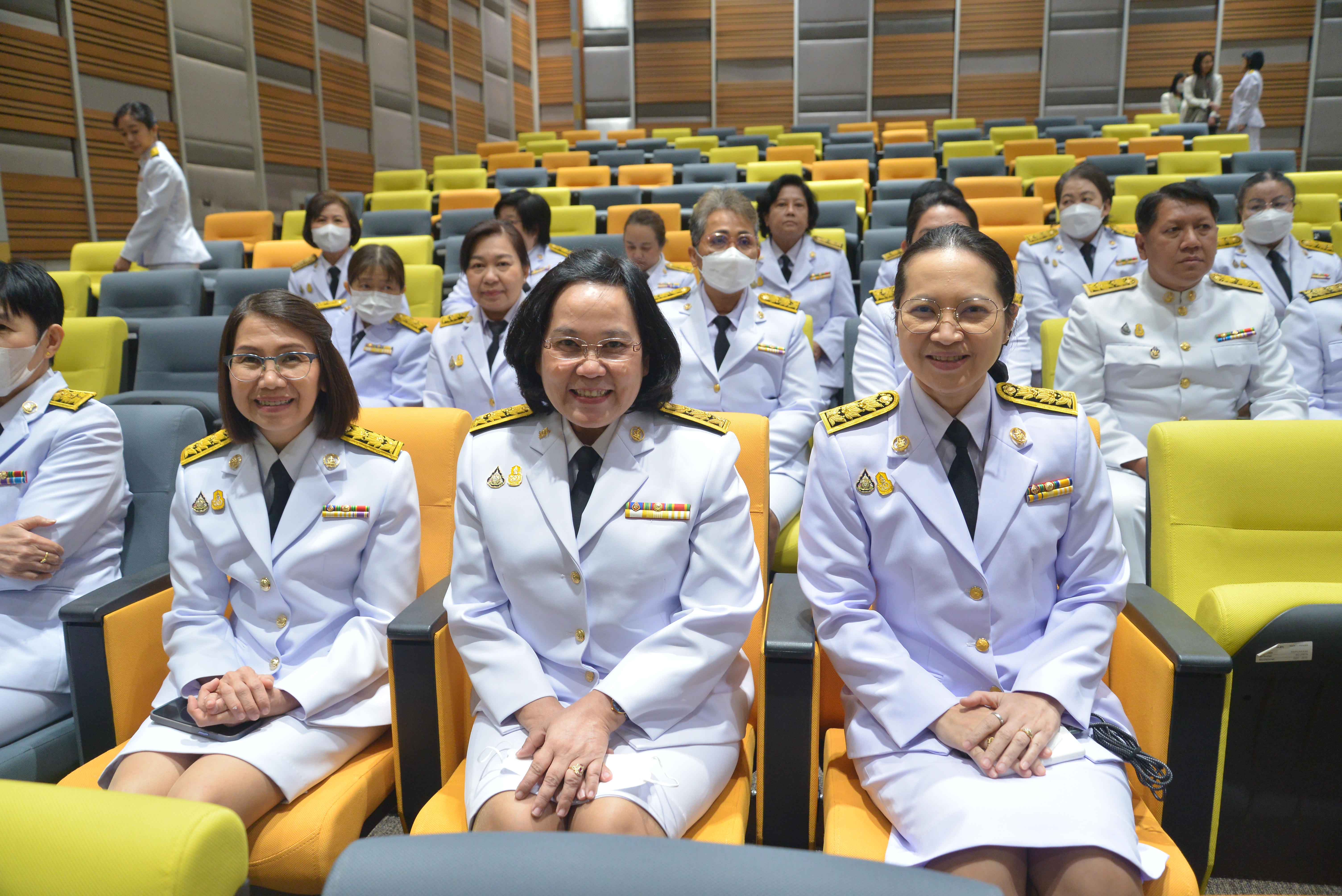 พิธีพระราชทานเครื่องราชอิสริยาภรณ์ ประจำปี 2565 และประจำปี 2566