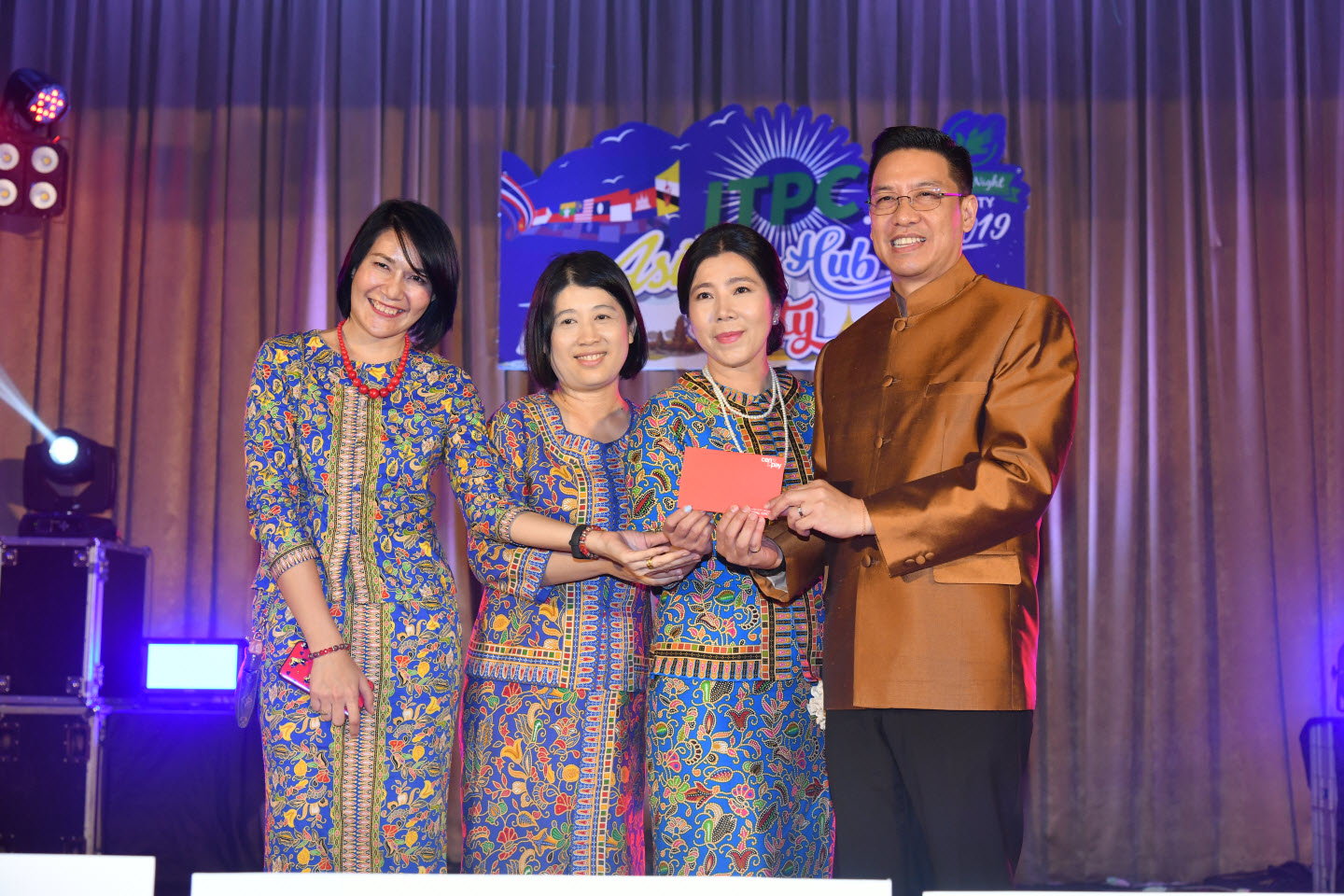 ITPC Cyber Night Party กระชับสัมพันธ์สื่อมวลชน