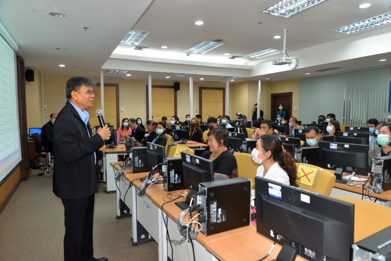 การอบรม “เตรียมความพร้อม การดำเนินงานนำเข้าชุดข้อมูลและ Metadata