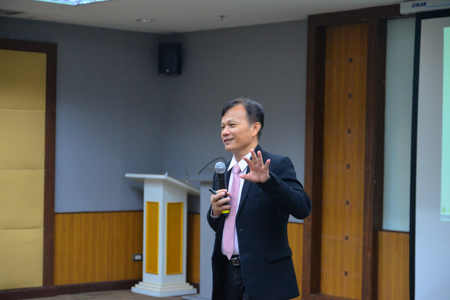 ปฐมนิเทศข้าราชการใหม่ ครั้งที่ ๑ ประจำปีงบประมาณ ๒๕๖๓