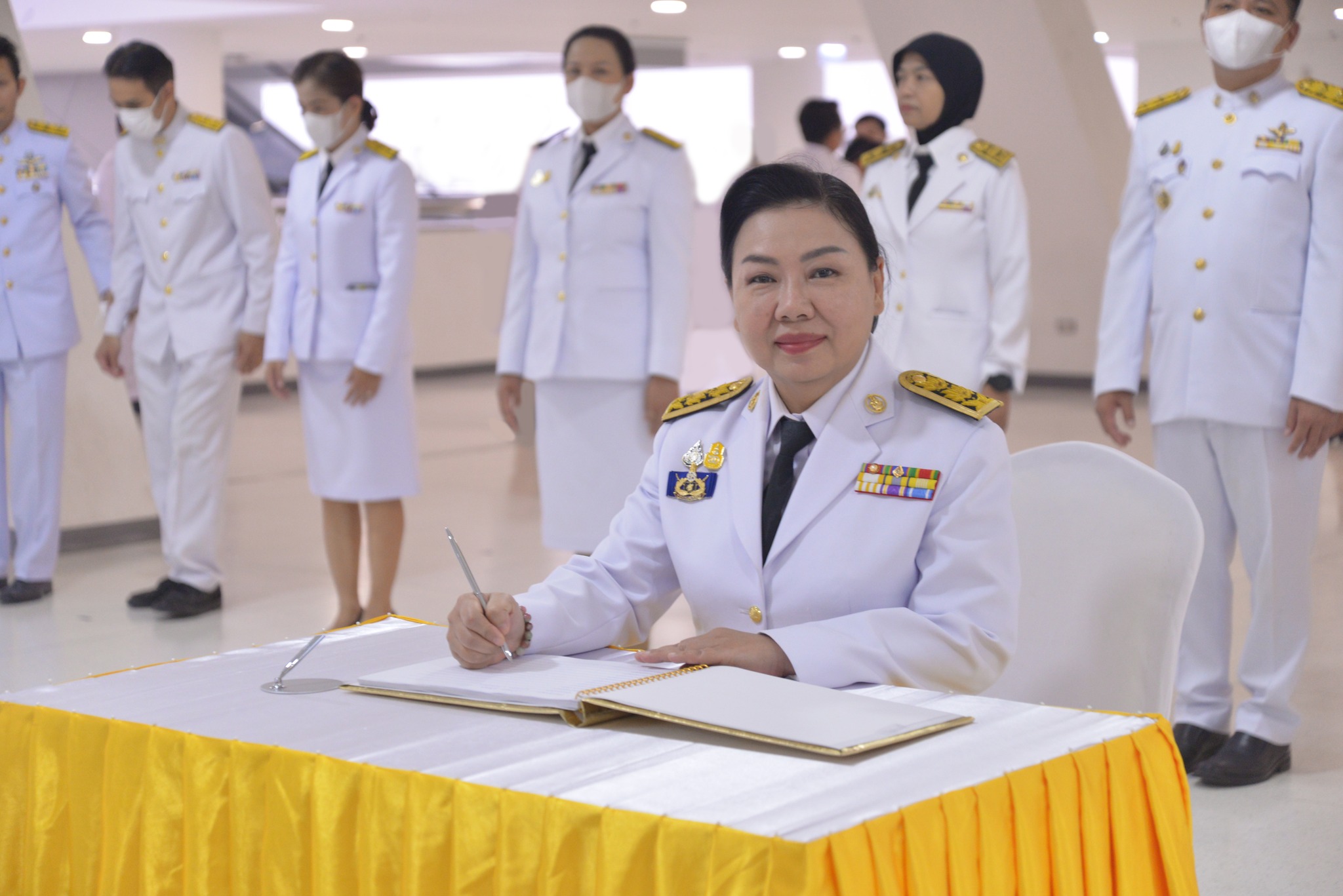 ร่วมพิธีถวายสัตย์ปฏิญาณ