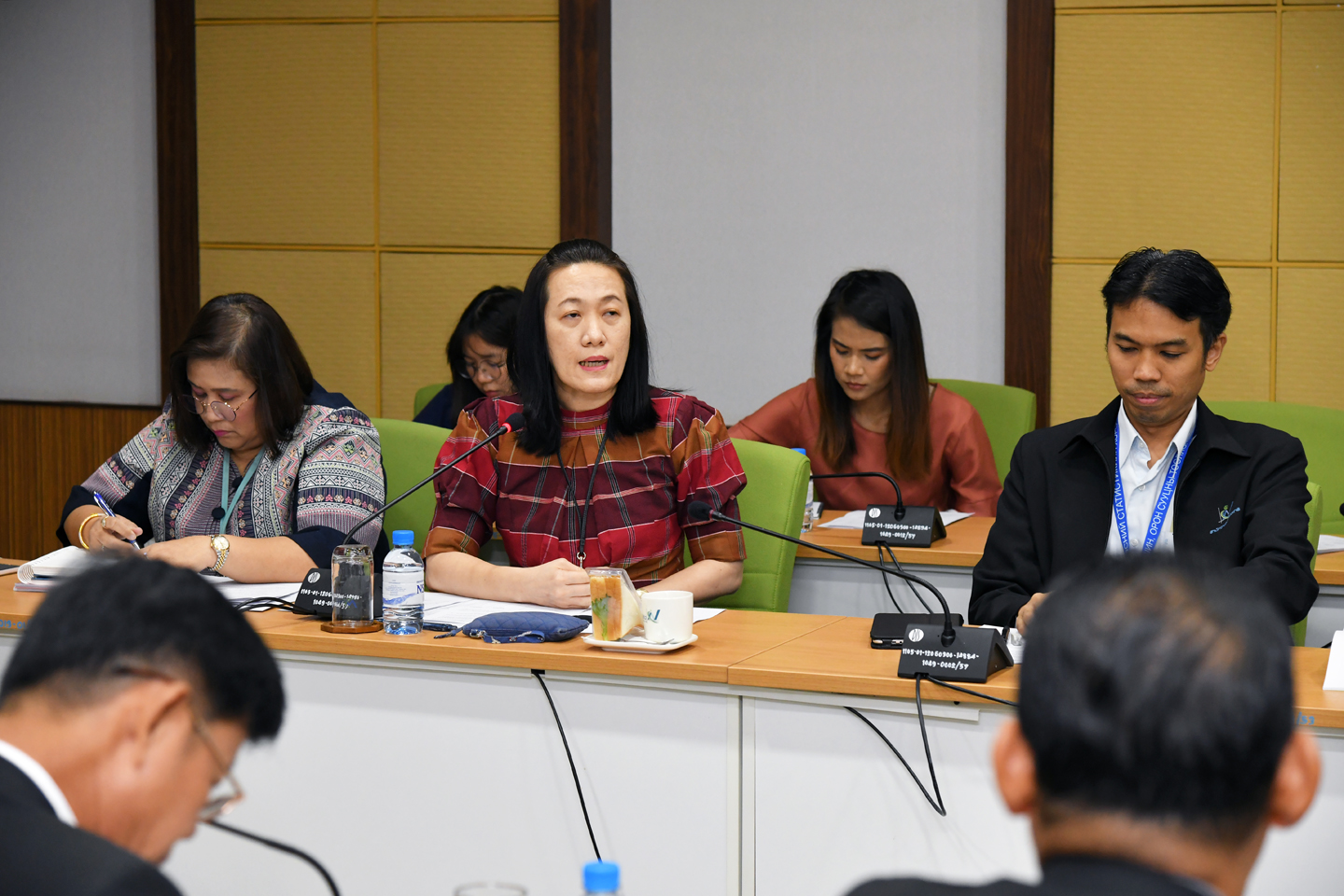ประชุมหารือการจัดเก็บข้อมูลเพื่อวิเคราะห์สถานการณ์ด้านแรงงาน