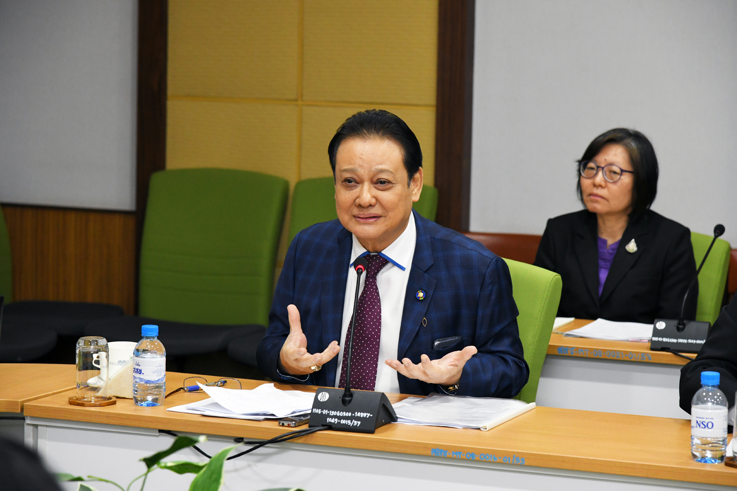 ประชุมหารือการจัดเก็บข้อมูลเพื่อวิเคราะห์สถานการณ์ด้านแรงงาน