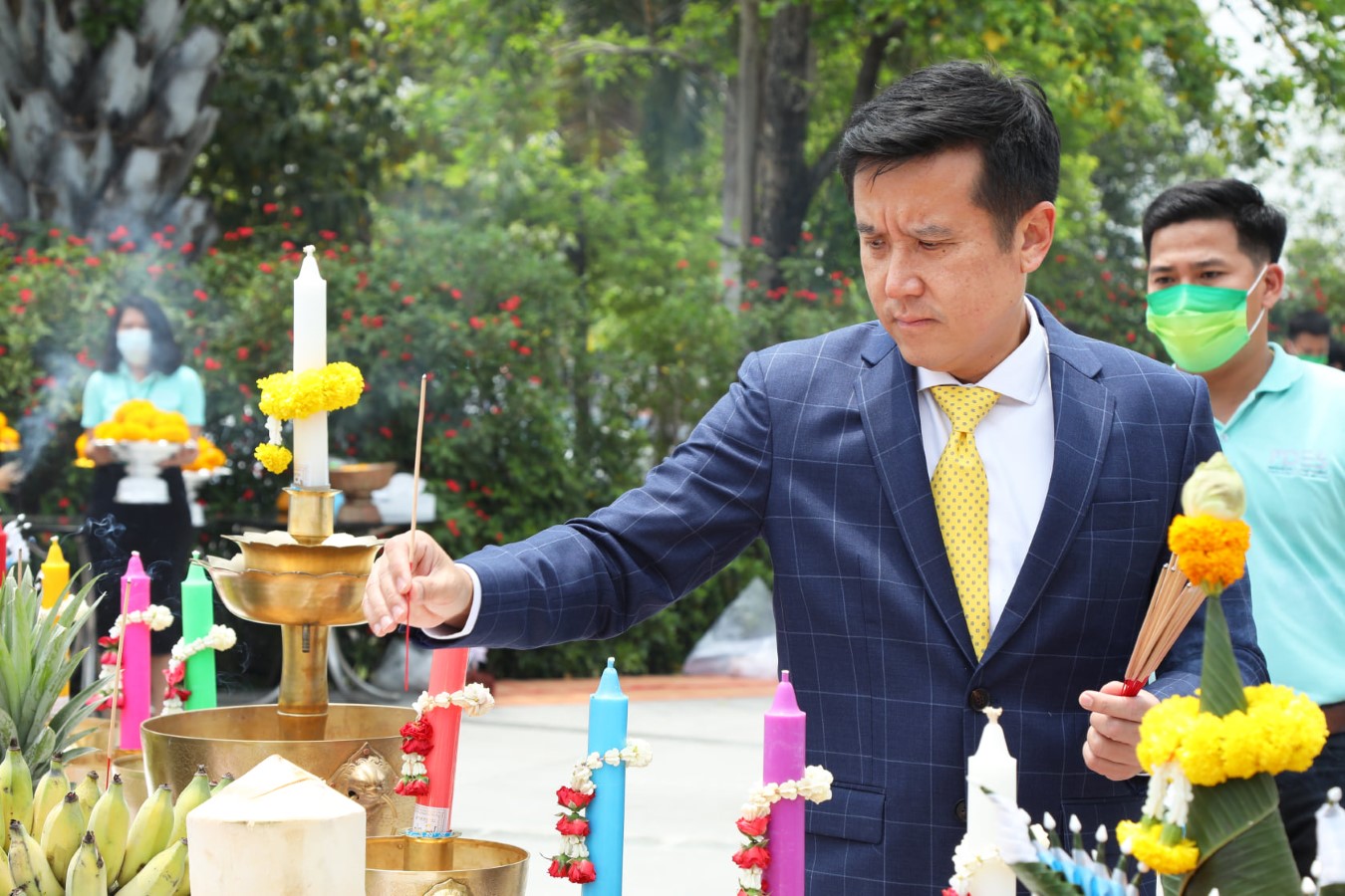 สักการะศาลพระพรหม และมอบนโยบาย