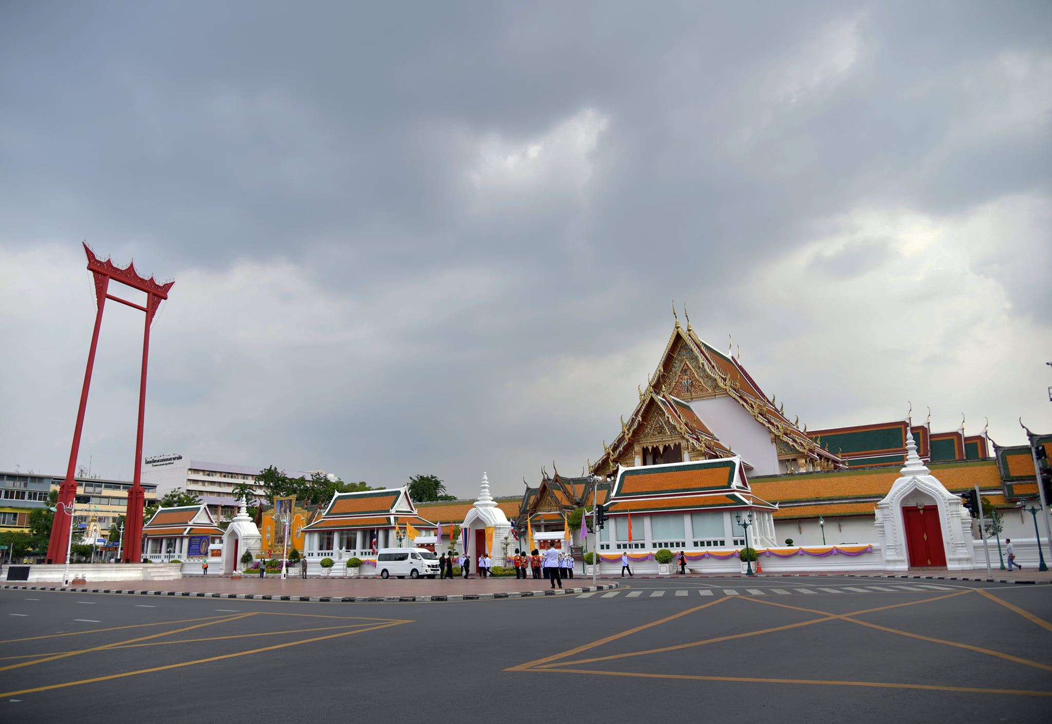 สำนักงานสถิติแห่งชาติเฝ้ารับเสด็จ พระบาทสมเด็จพระวชิรเกล้าเจ้าอยู่หัว และสมเด็จพระนางเจ้าสุทิดา พัชรสุธาพิมลลักษณ พระบรมราชินี