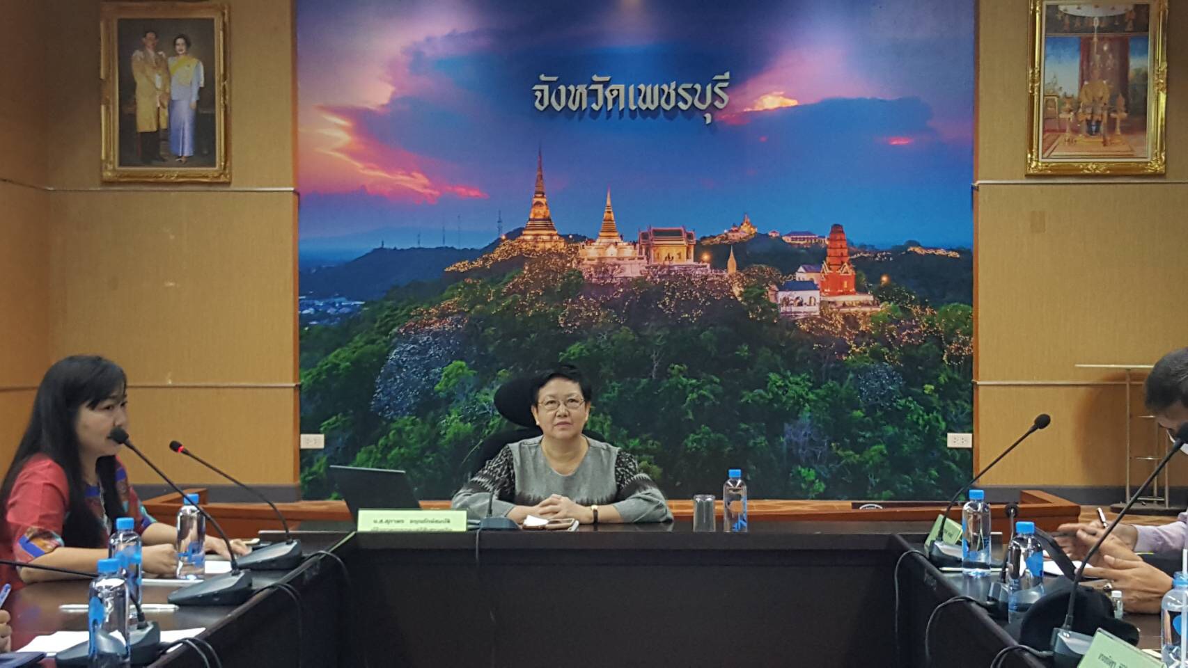 การประชุมเพื่อระดมความคิดเห็นเกี่ยวกับผลสำรวจ เพื่อทวนสอบข้อมูลทะเบียนเกษตรกร ในพื้นที่จังหวัดเพชรบุรี​
