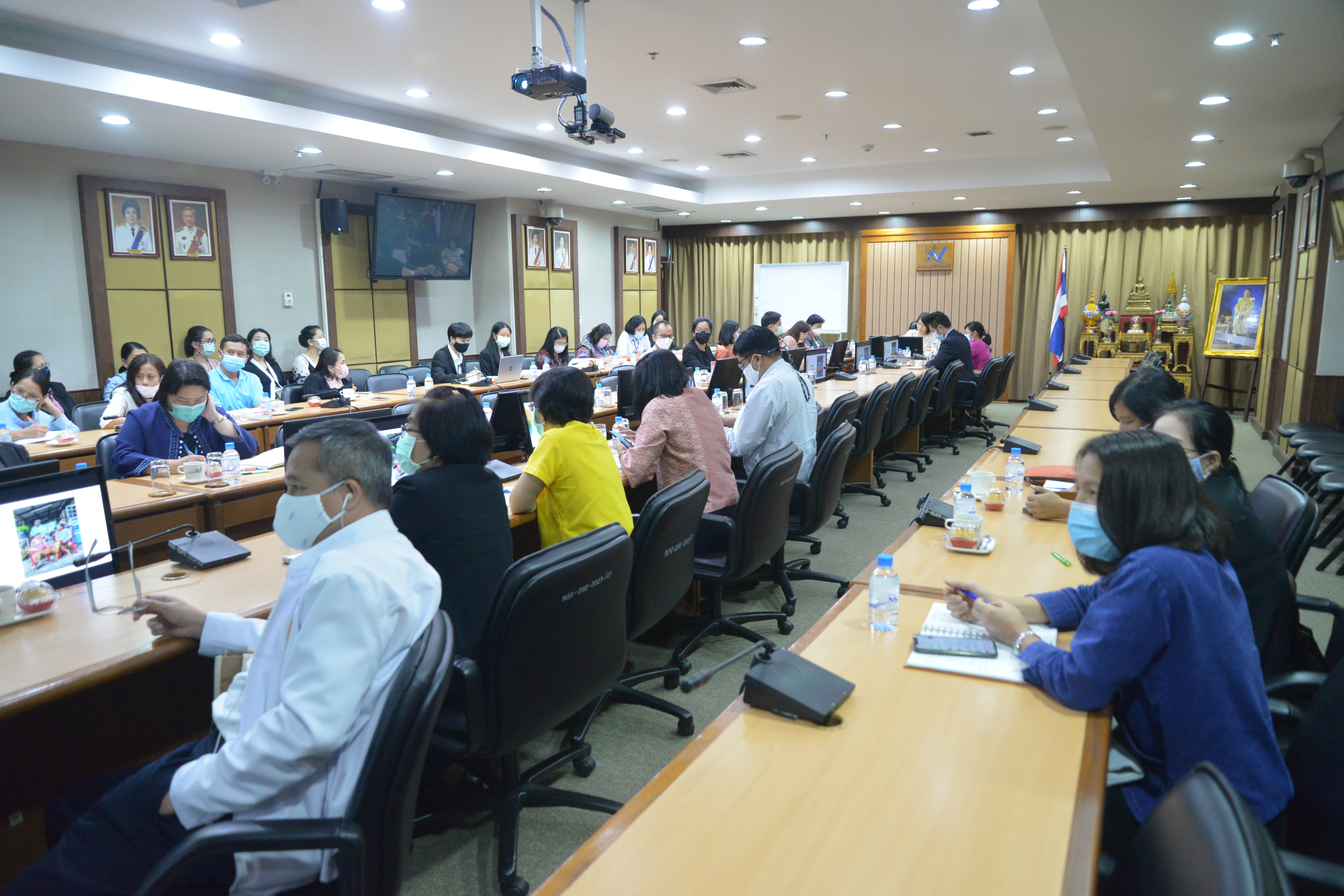 การประชุมการนำเสนอผลการวิเคราะห์ต่อยอดในบางประเด็นเกี่ยวกับ การสำรวจความสุขและความเสี่ยง พ.ศ. 2563​