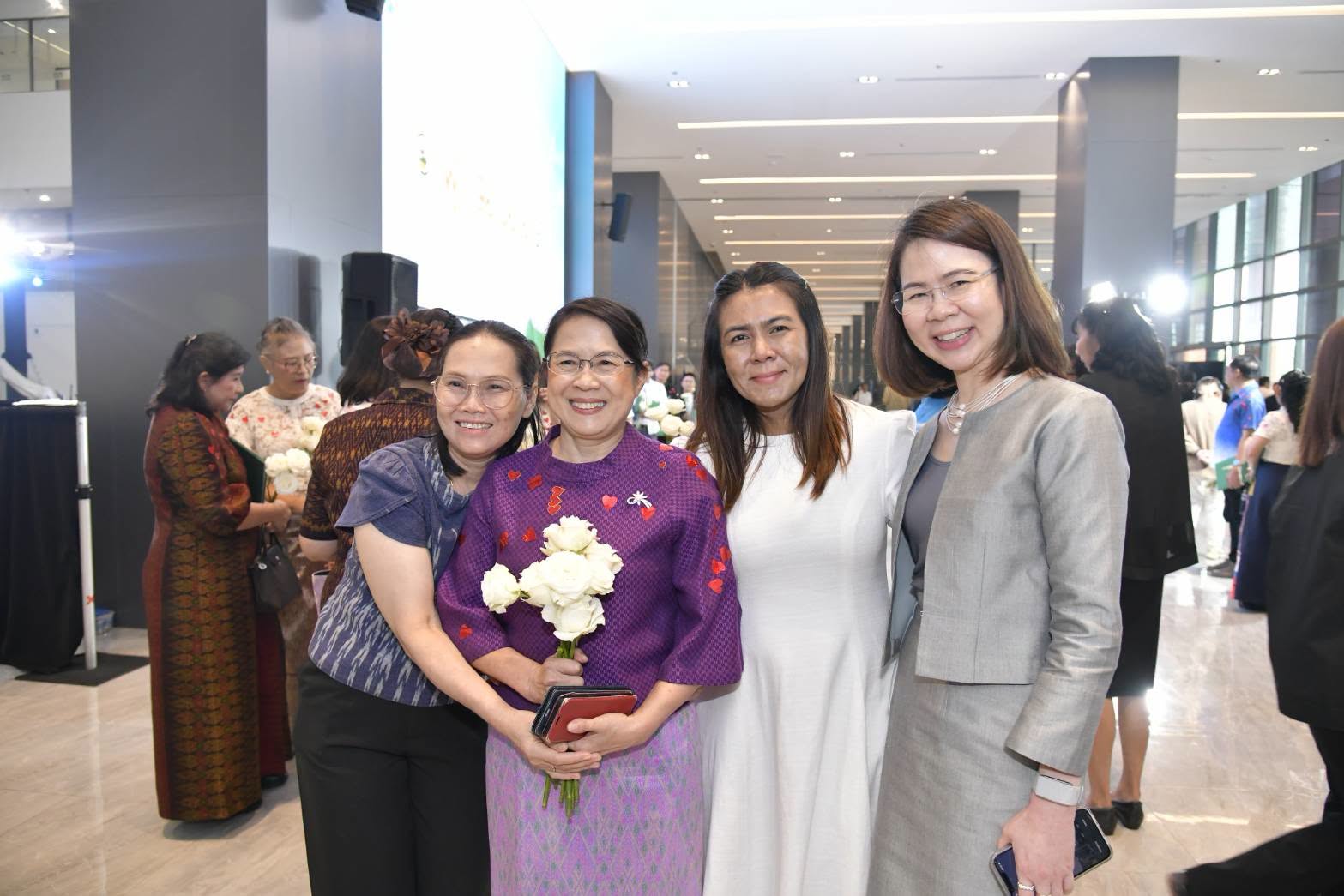 พิธีมอบเกียรติบัตรแก่ผู้เกษียณอายุ